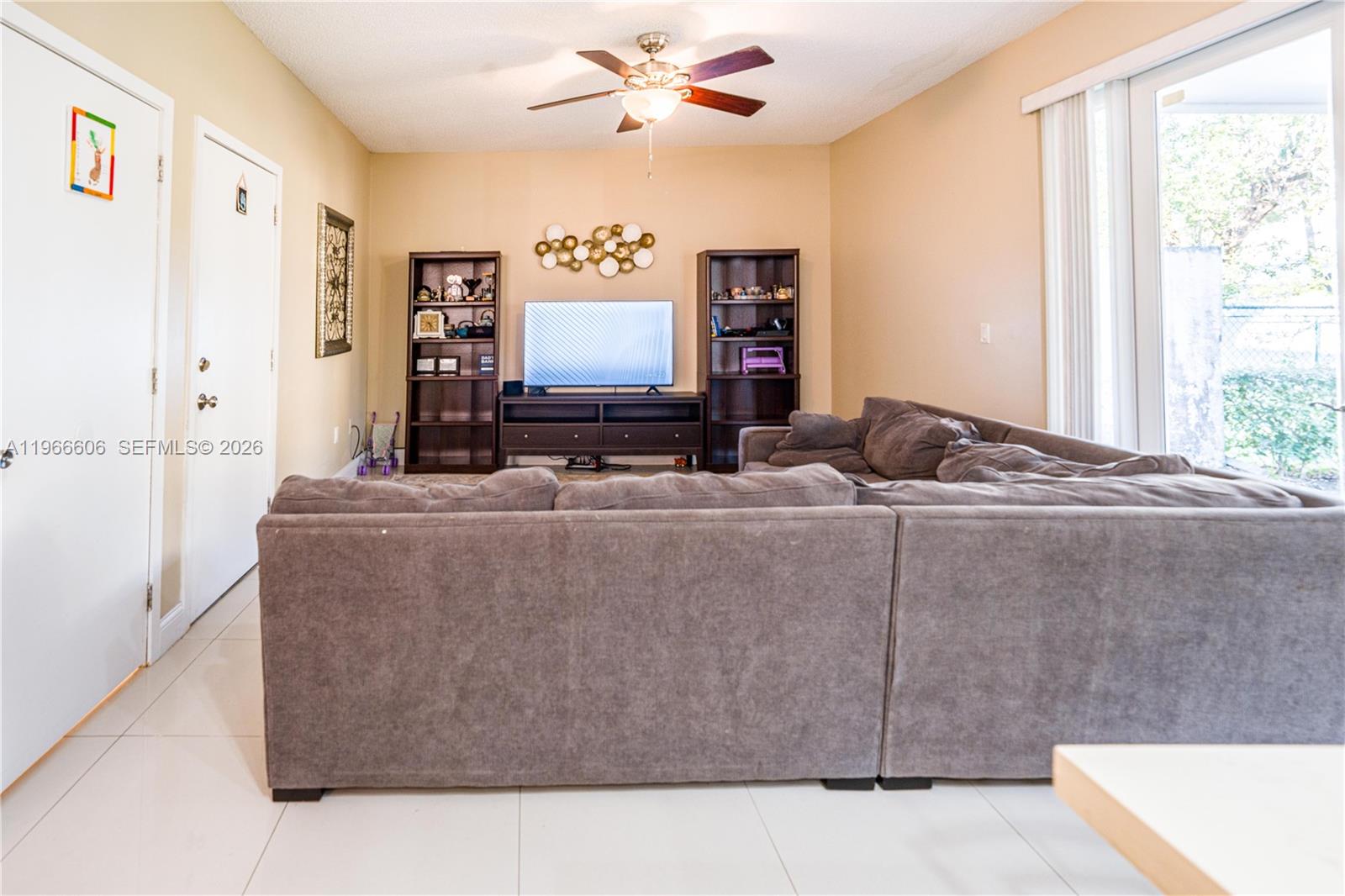 341 NW 153rd Ln Pembroke Pines, FL 33028