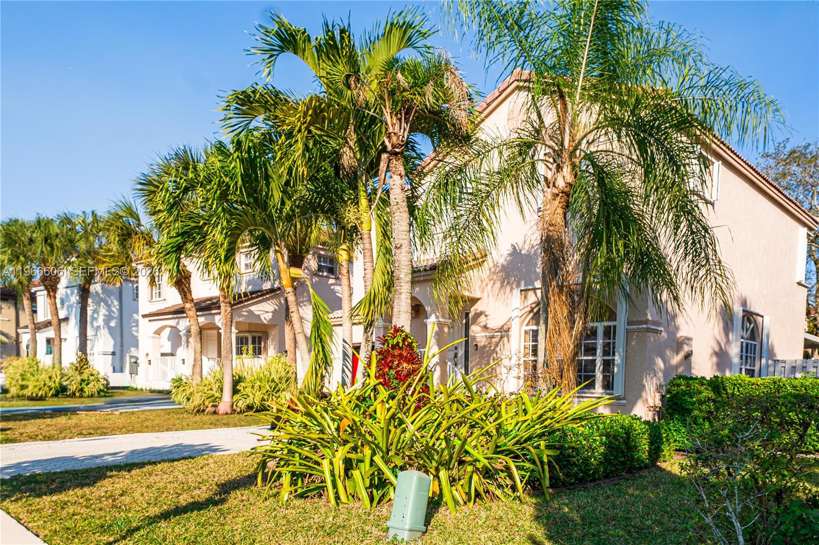 341 NW 153rd Ln Pembroke Pines, FL 33028