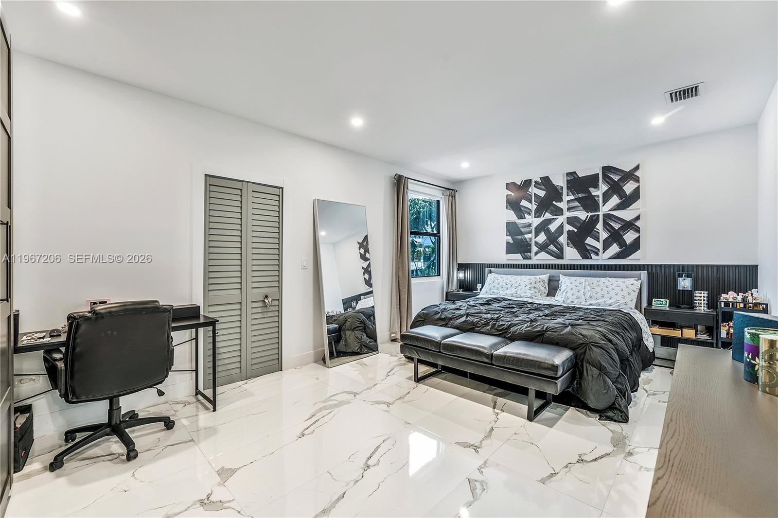 2320 SW 14th St Miami, FL 33145