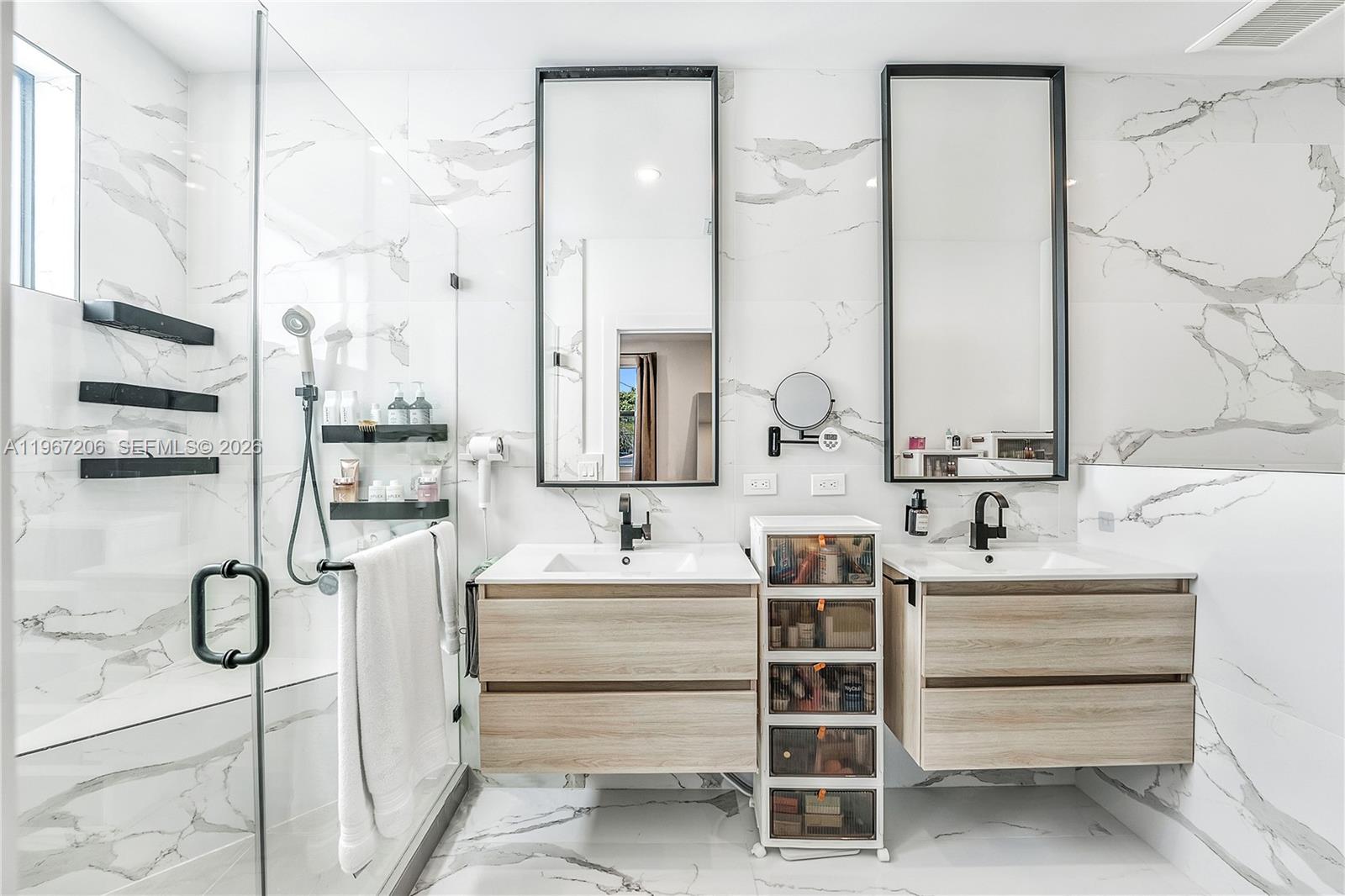 2320 SW 14th St Miami, FL 33145