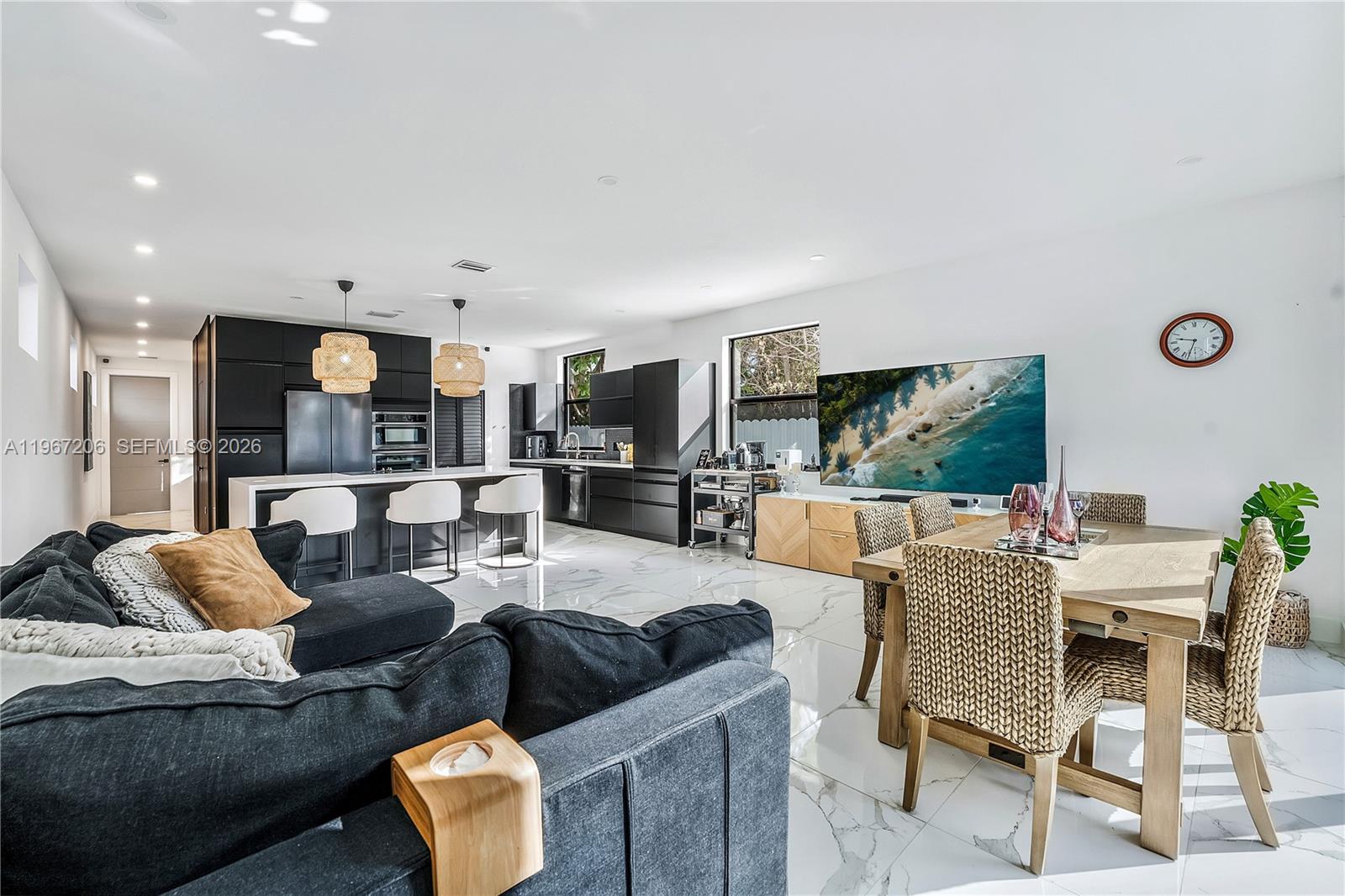 2320 SW 14th St Miami, FL 33145