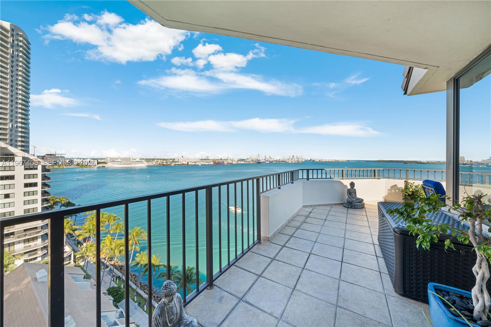 520 Brickell Key Dr #A1506 Miami, FL 33131