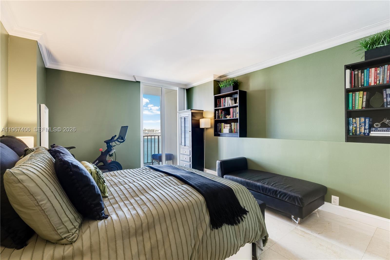 520 Brickell Key Dr #A1506 Miami, FL 33131