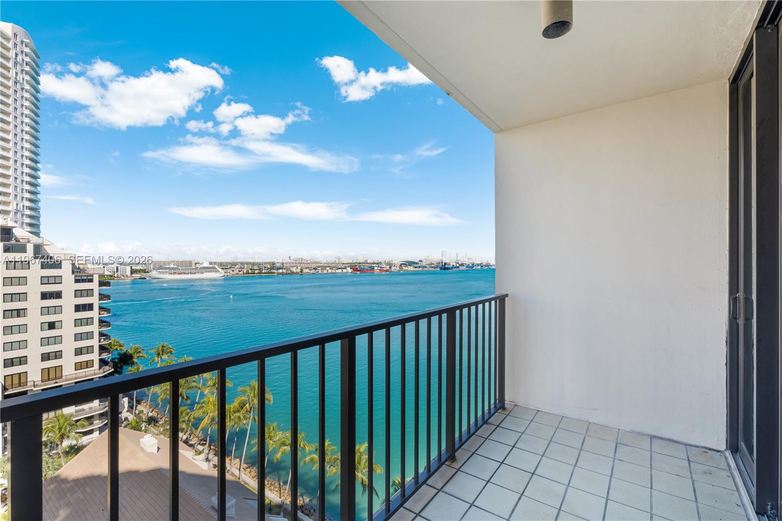 520 Brickell Key Dr #A1506 Miami, FL 33131