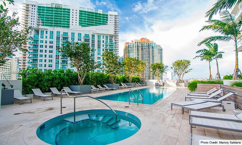 1300 Brickell Bay Dr #2412 Miami, FL 33131