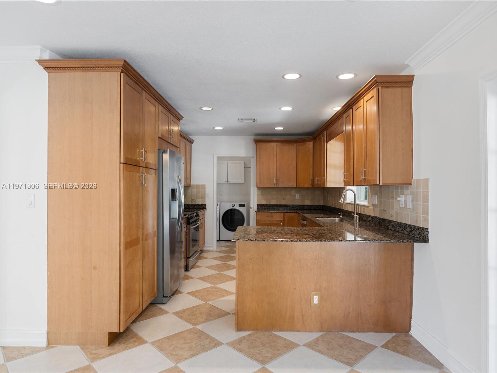 2833 NE 22nd St Fort Lauderdale, FL 33305