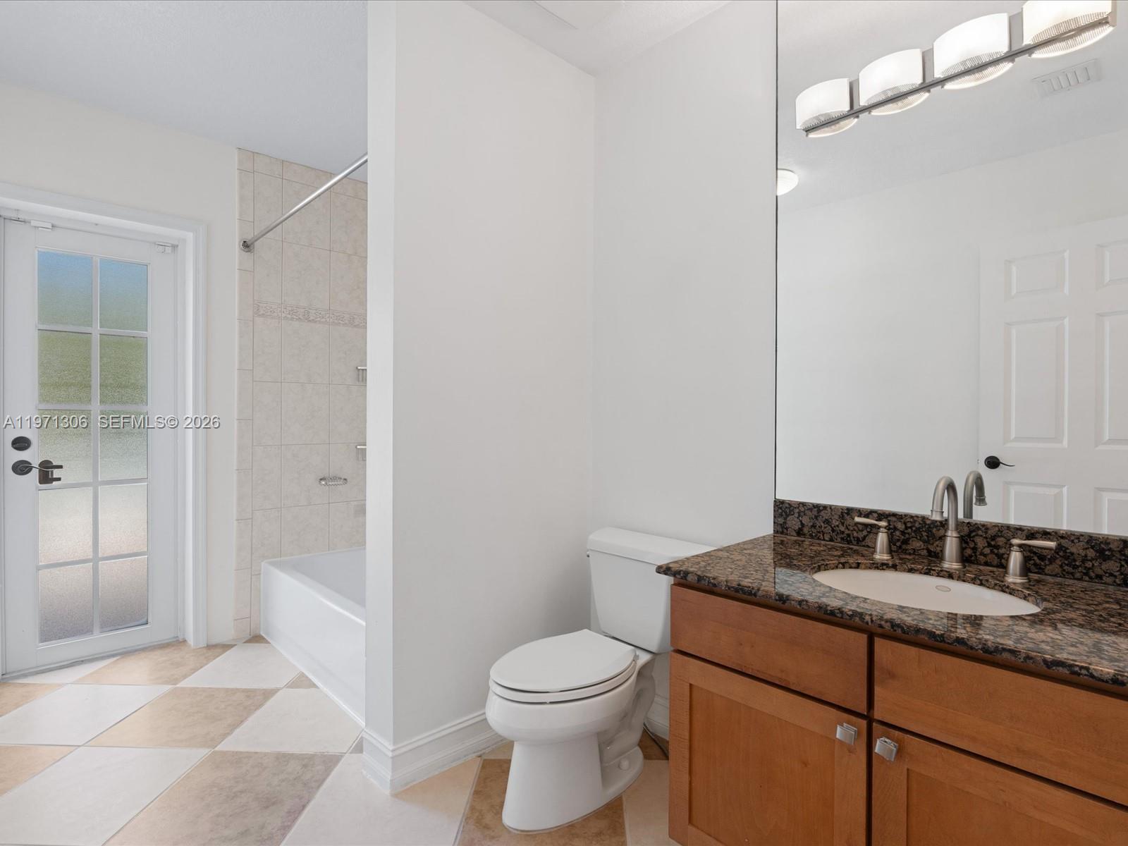 2833 NE 22nd St Fort Lauderdale, FL 33305