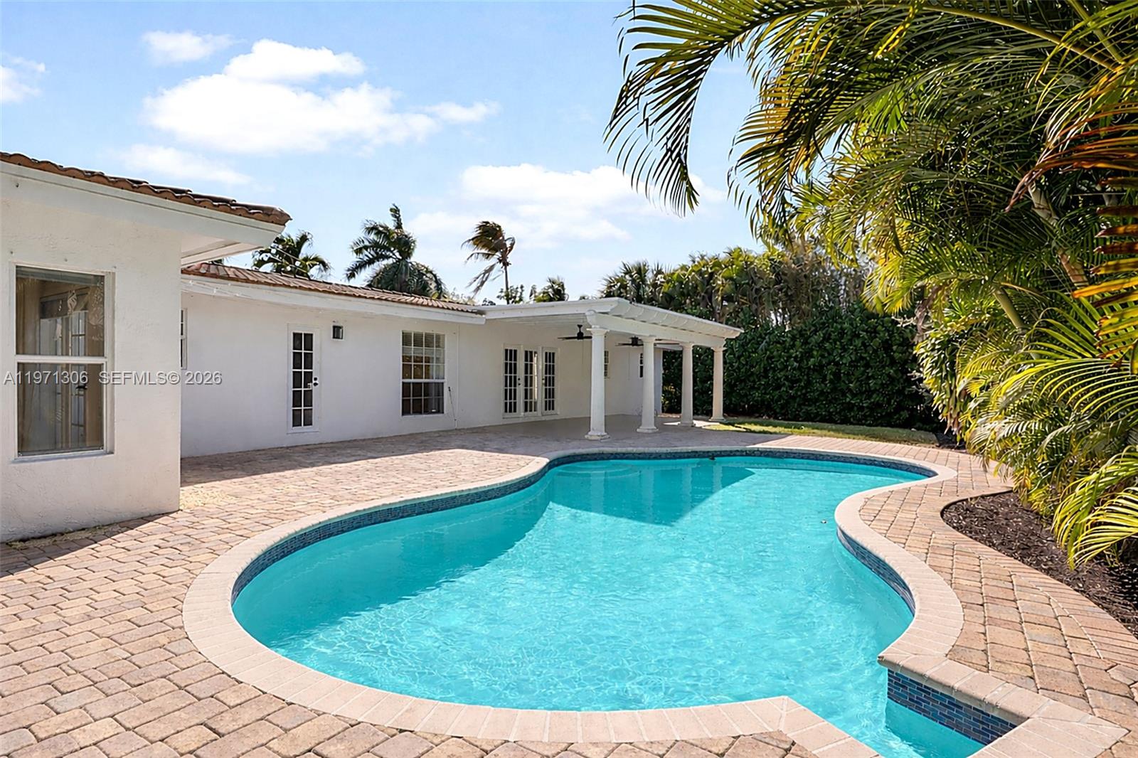 2833 NE 22nd St Fort Lauderdale, FL 33305