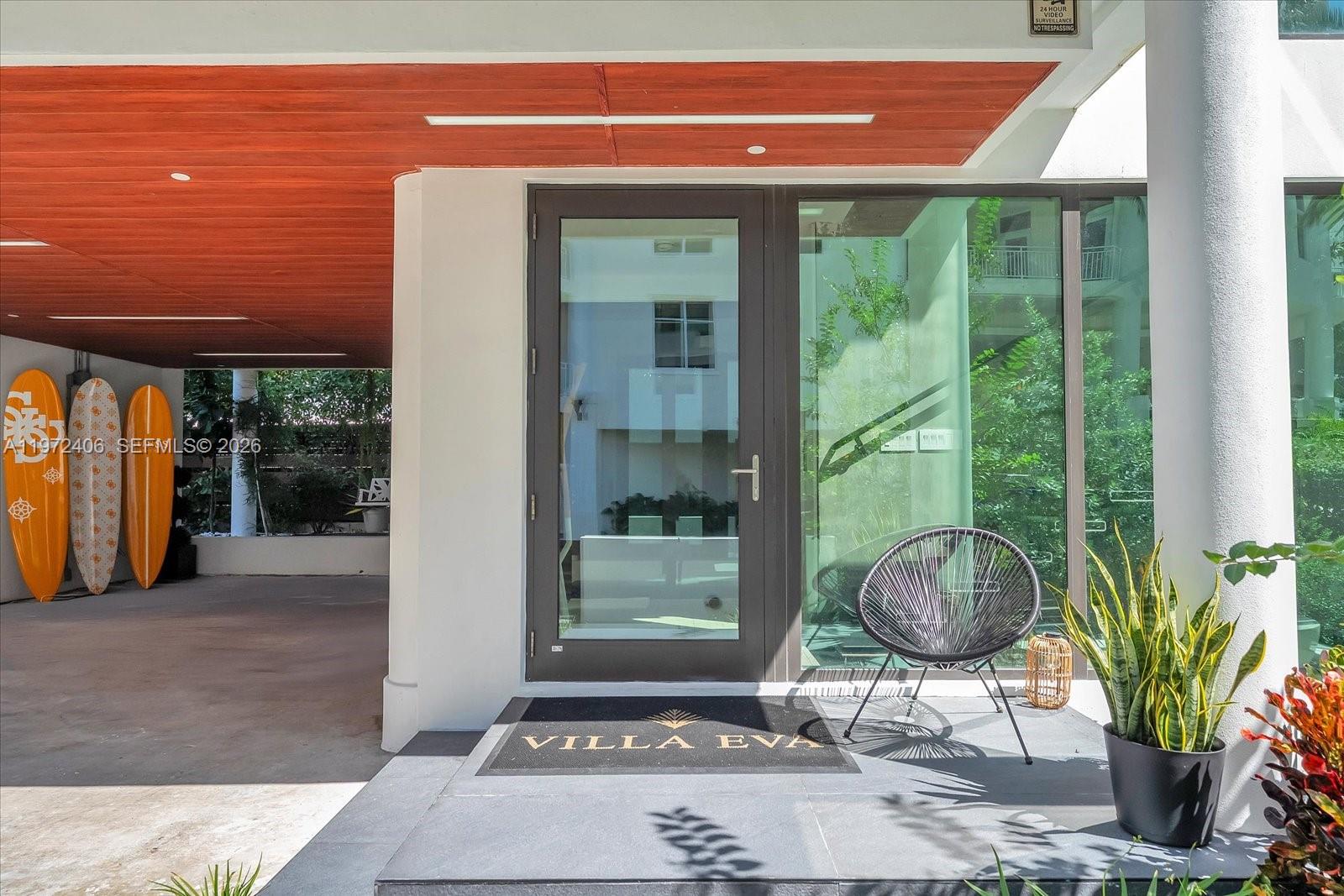 11 Century Ln Miami Beach, FL 33139