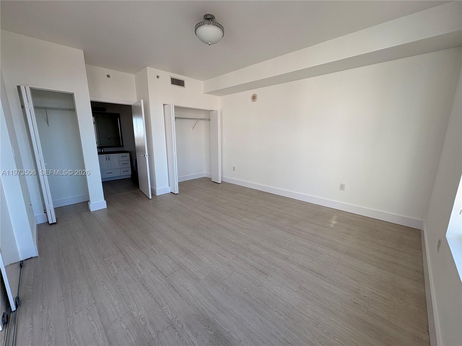 90 SW 3rd St #1205 Miami, FL 33130