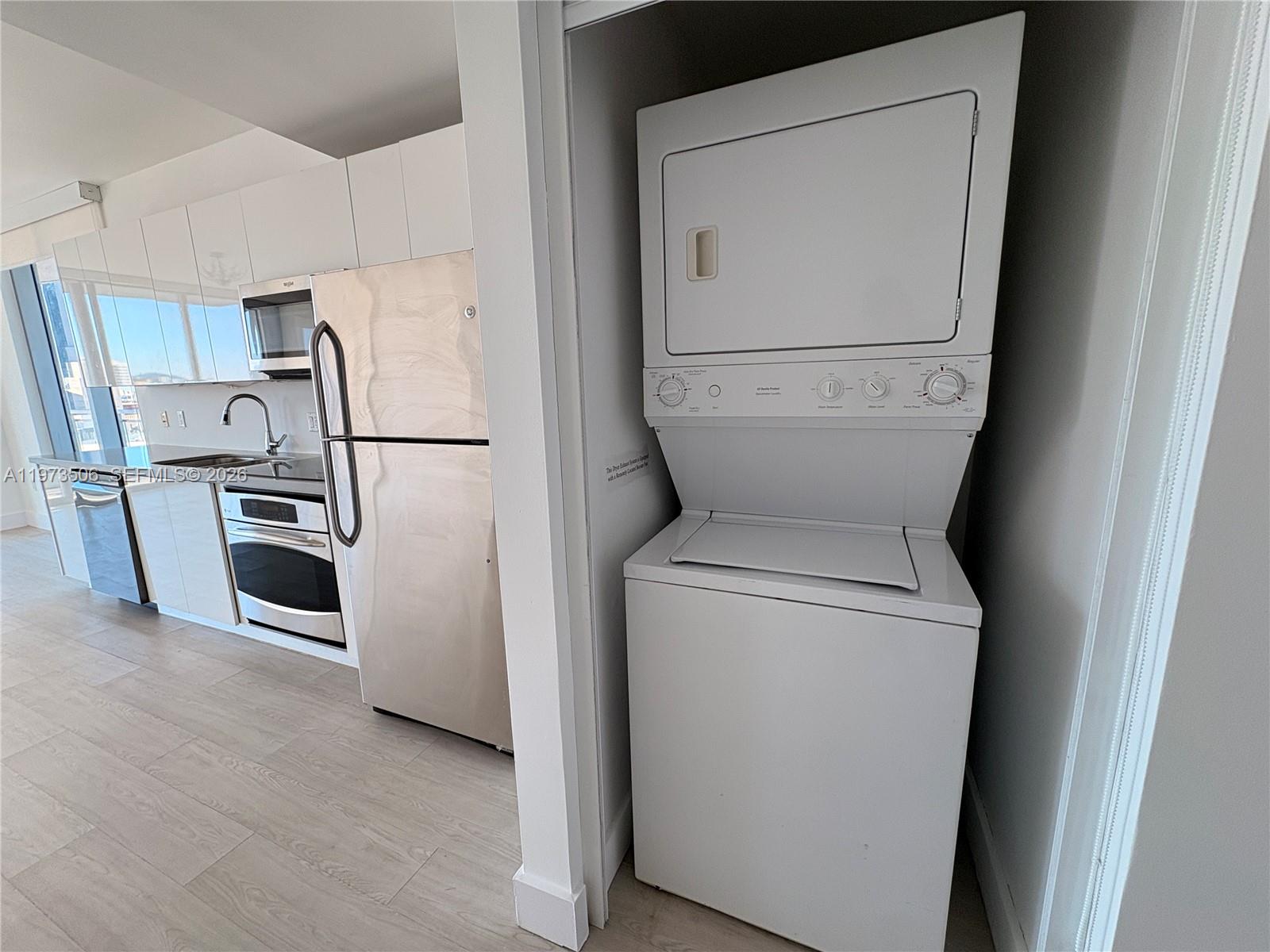 90 SW 3rd St #1205 Miami, FL 33130