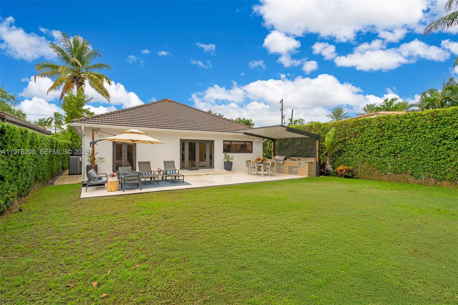 6235 Alton Rd Miami Beach, FL 33140