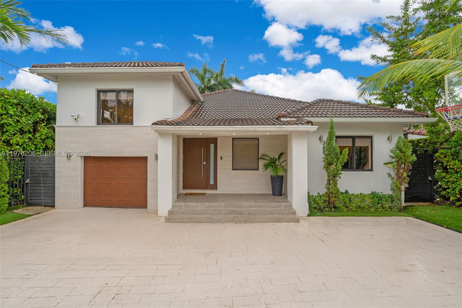 6235 Alton Rd Miami Beach, FL 33140