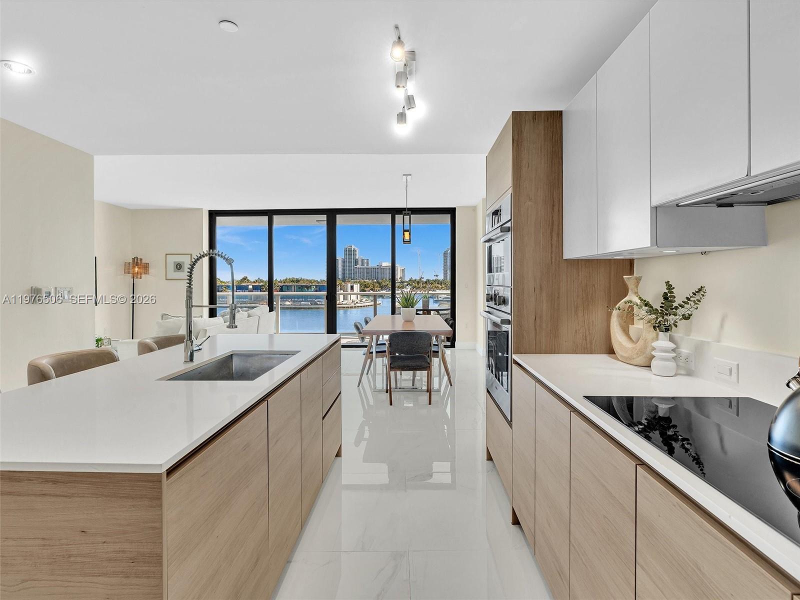 10201 E Bay Hbr Dr #401 Bay Harbor Islands, FL 33154