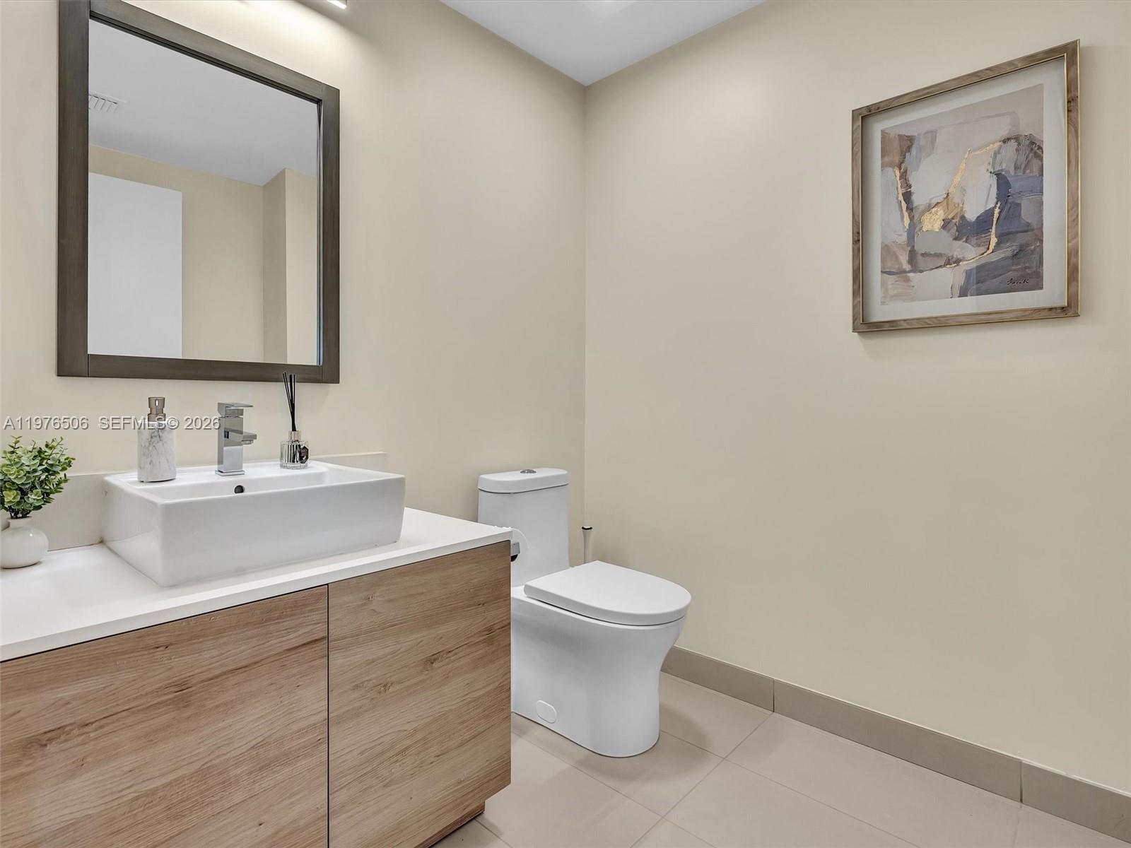 10201 E Bay Hbr Dr #401 Bay Harbor Islands, FL 33154