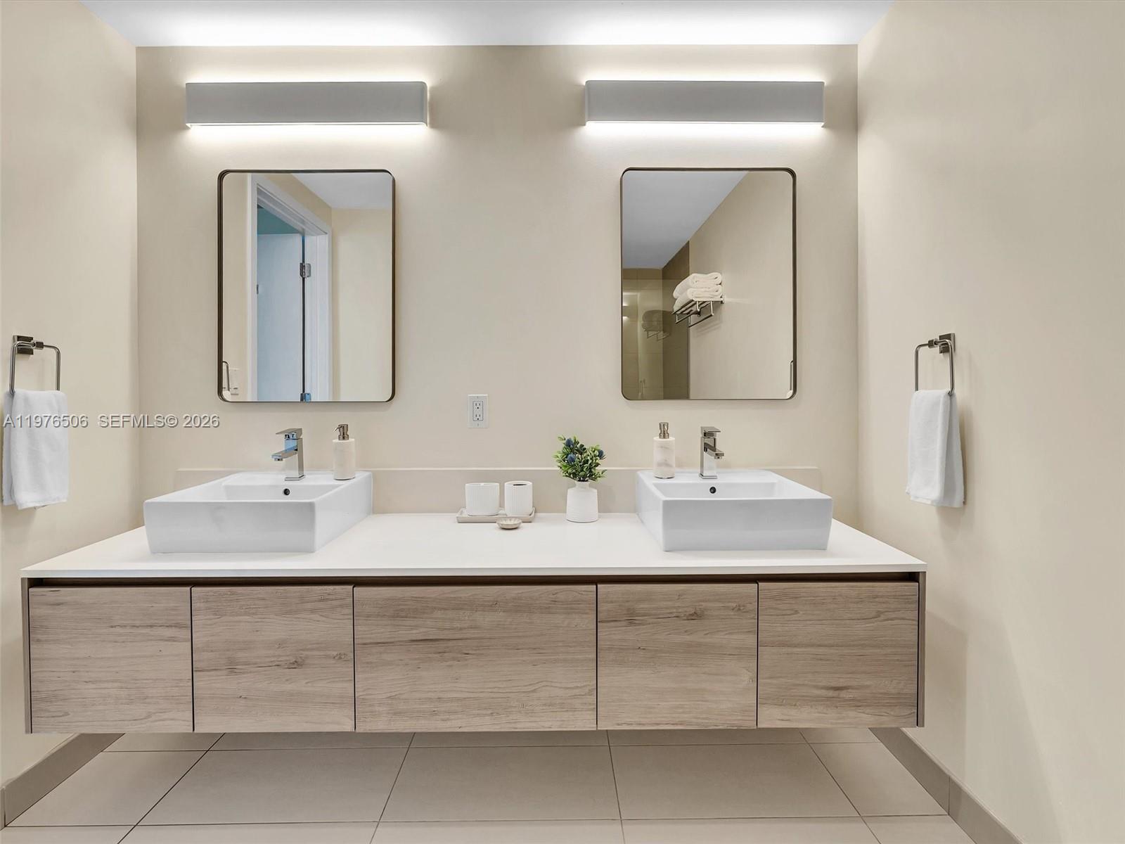 10201 E Bay Hbr Dr #401 Bay Harbor Islands, FL 33154