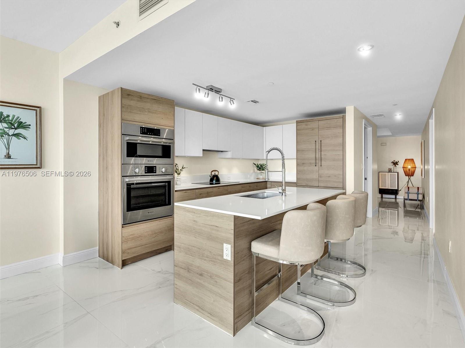 10201 E Bay Hbr Dr #401 Bay Harbor Islands, FL 33154