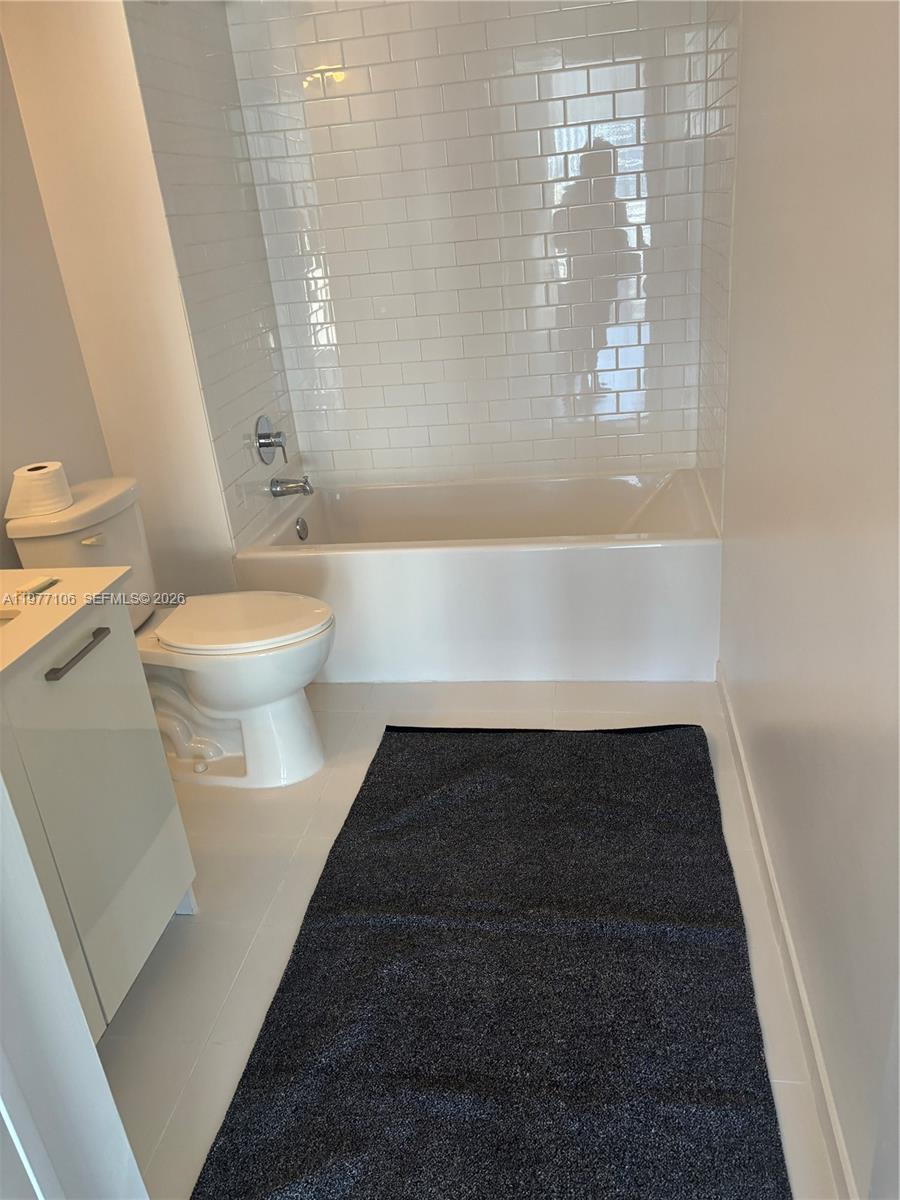 151 SE 1st St #1410 Miami, FL 33131