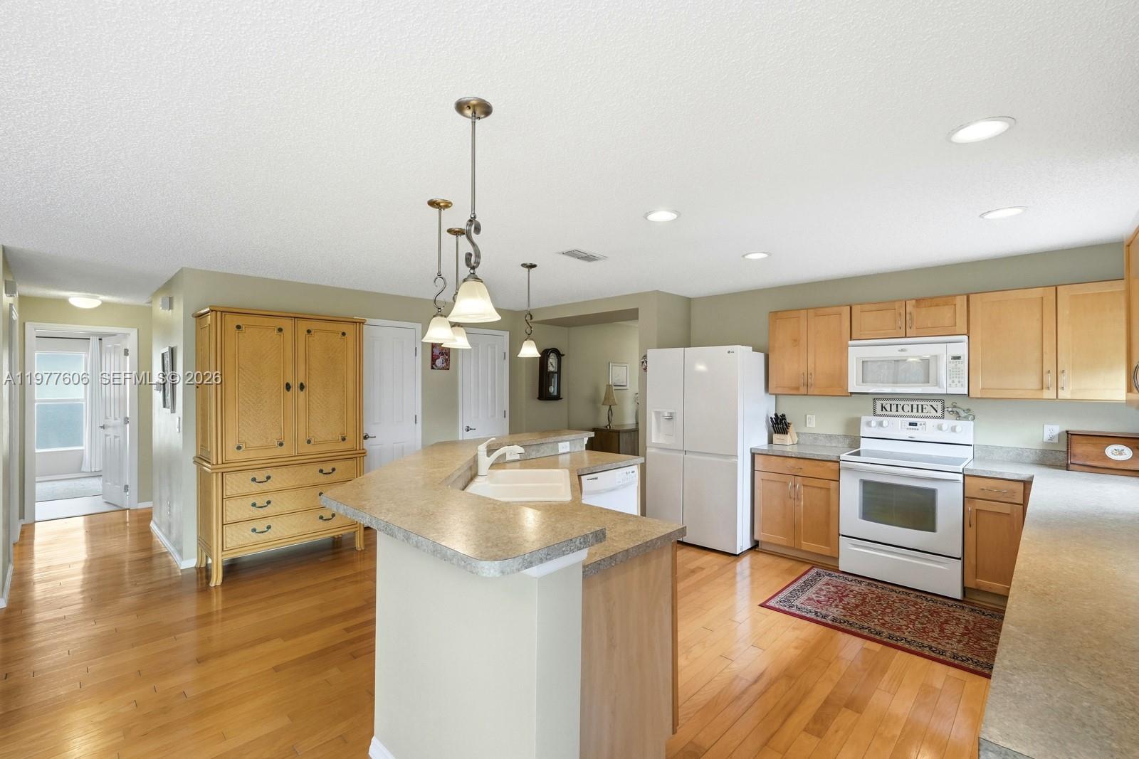 608 Aeolian Dr New Smyrna Beach, FL 32168