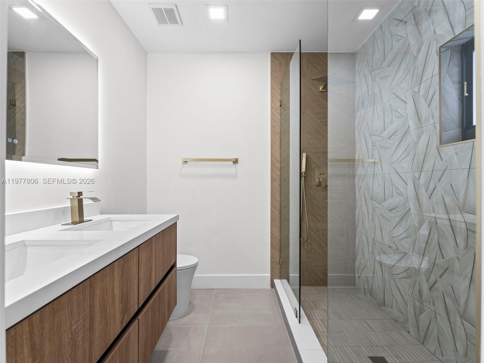 610 NE 164th Ter North Miami Beach, FL 33162