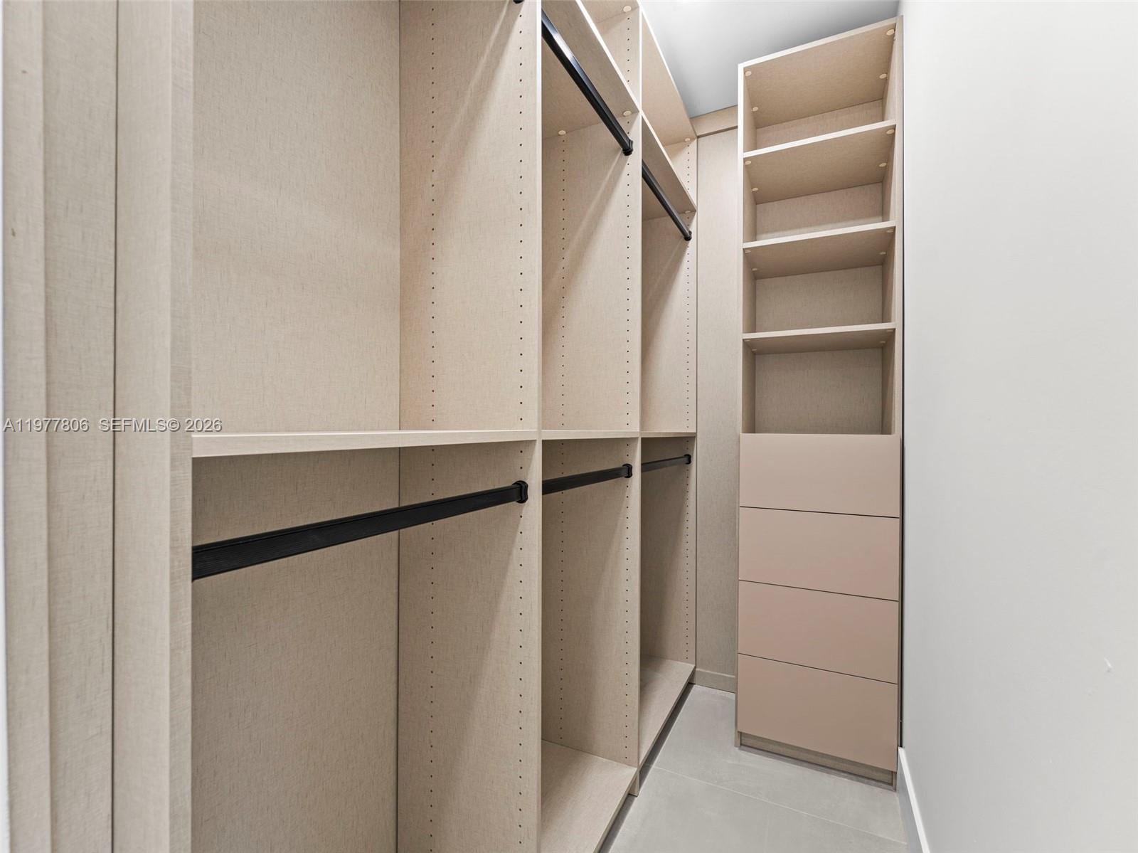 610 NE 164th Ter North Miami Beach, FL 33162