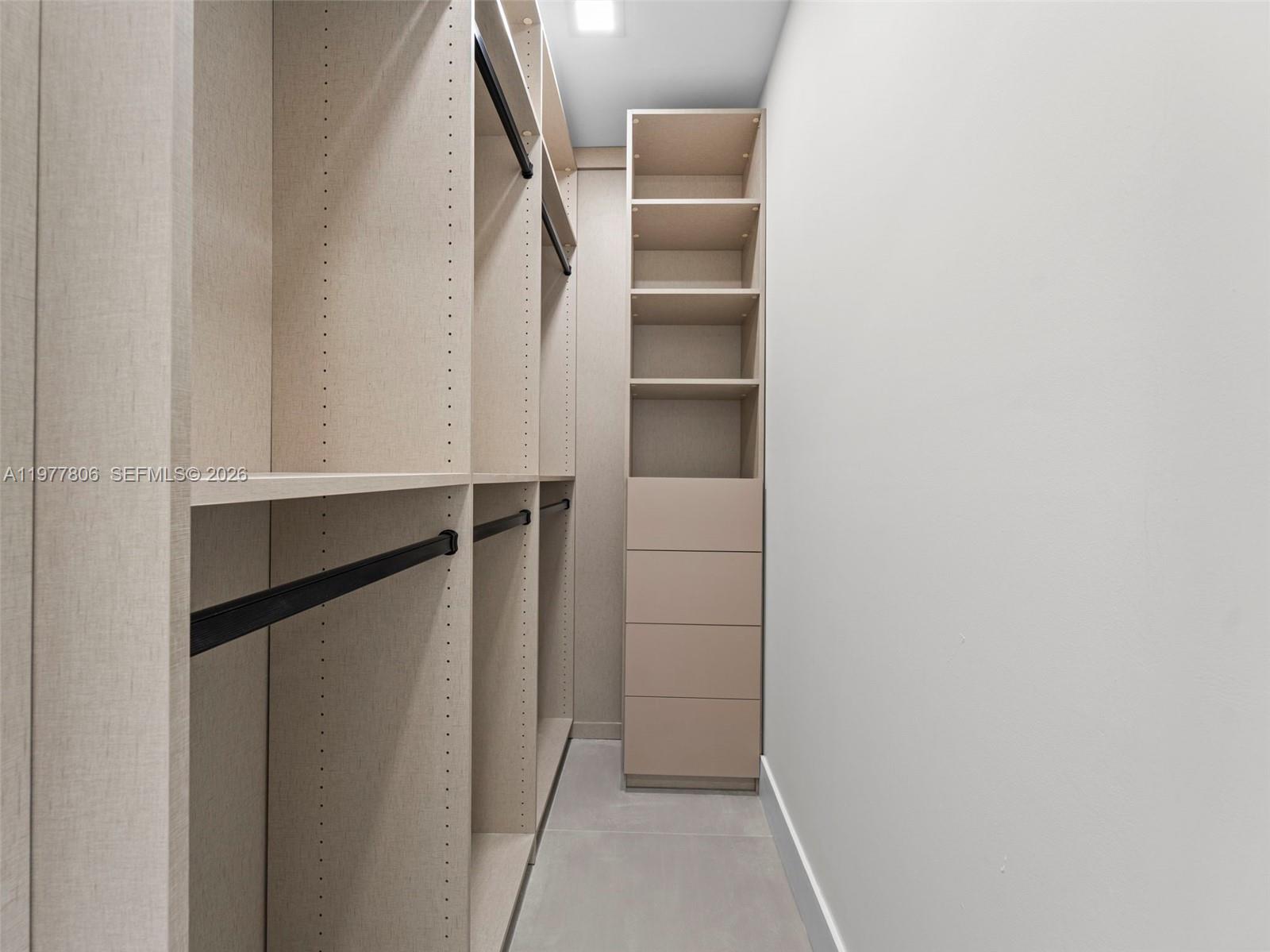 610 NE 164th Ter North Miami Beach, FL 33162