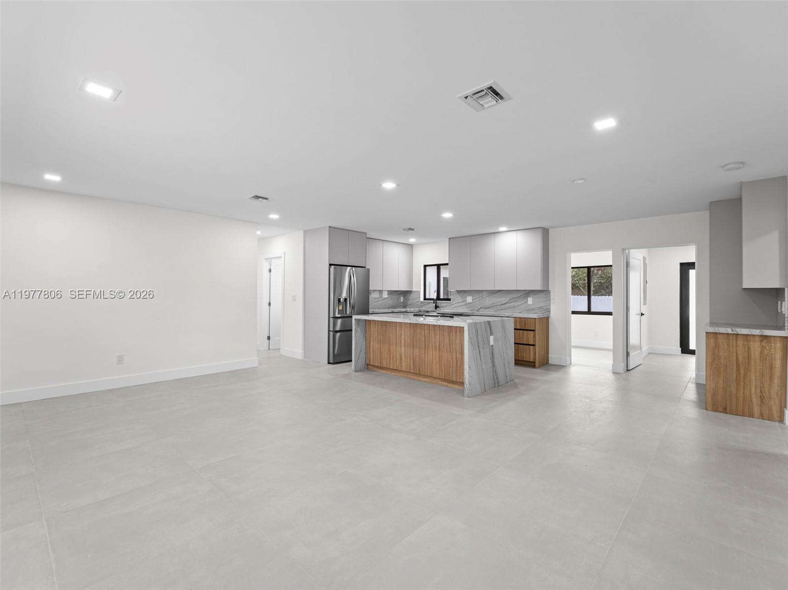 610 NE 164th Ter North Miami Beach, FL 33162