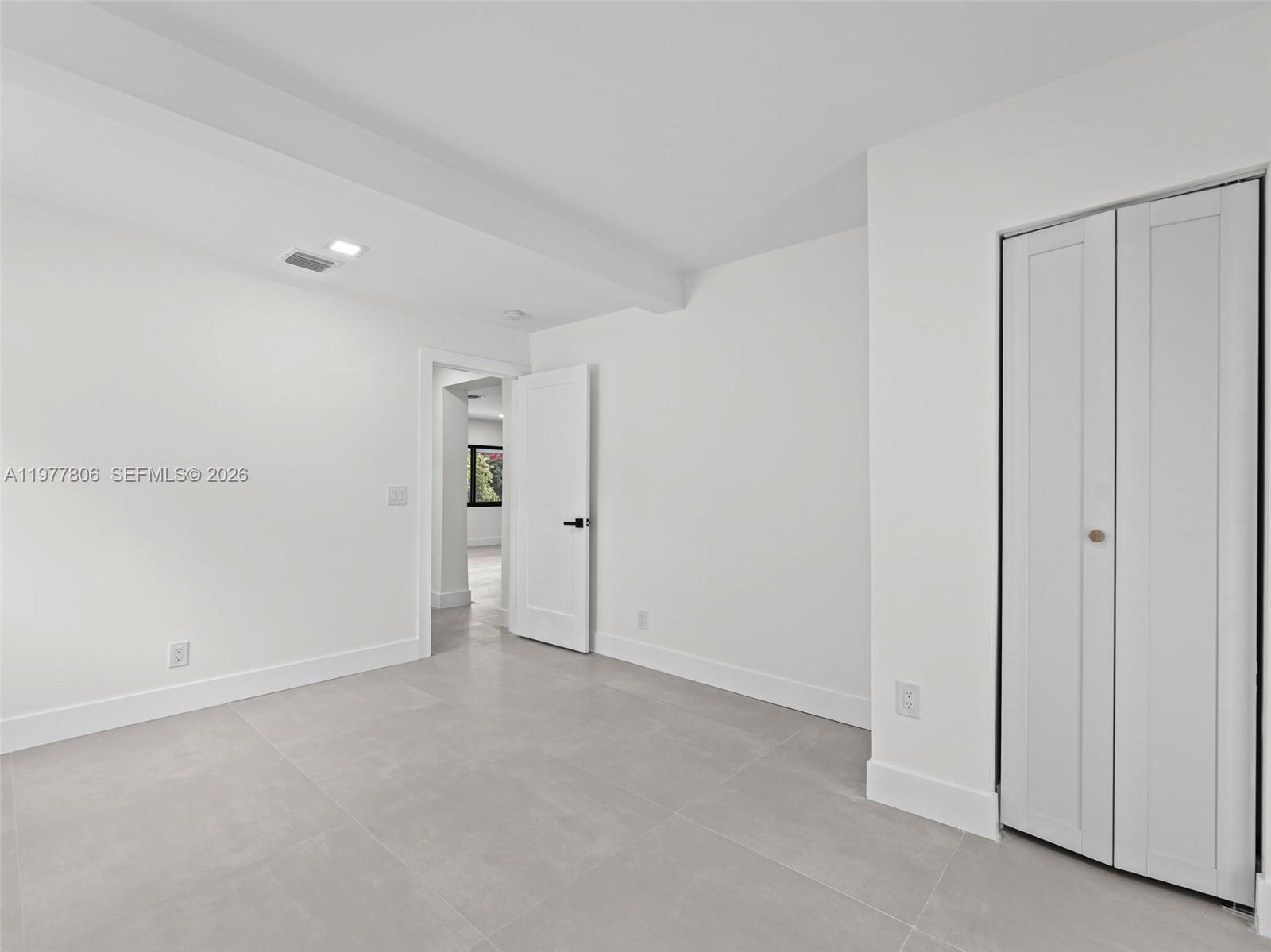 610 NE 164th Ter North Miami Beach, FL 33162