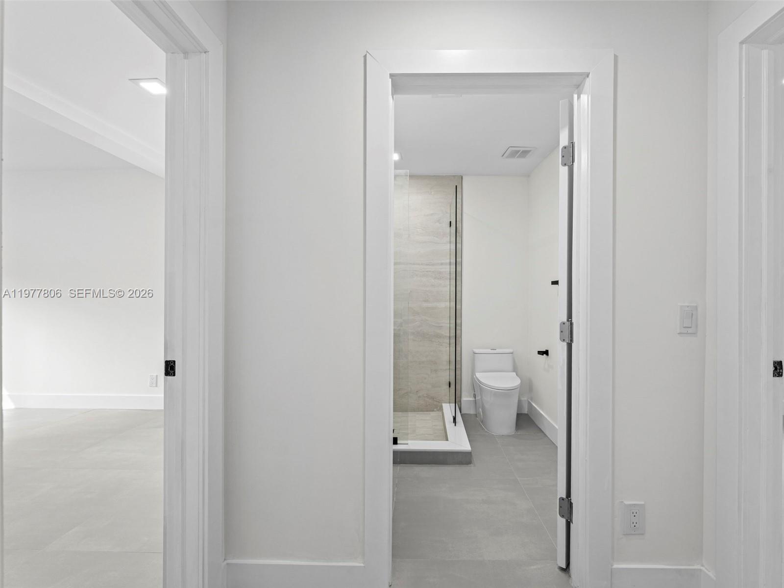 610 NE 164th Ter North Miami Beach, FL 33162