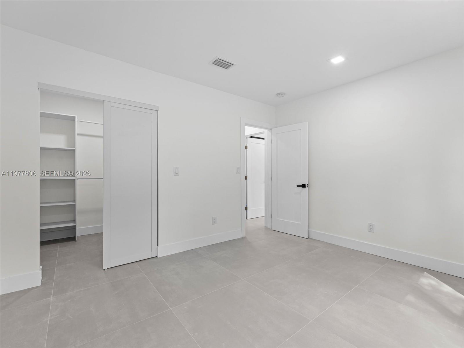 610 NE 164th Ter North Miami Beach, FL 33162