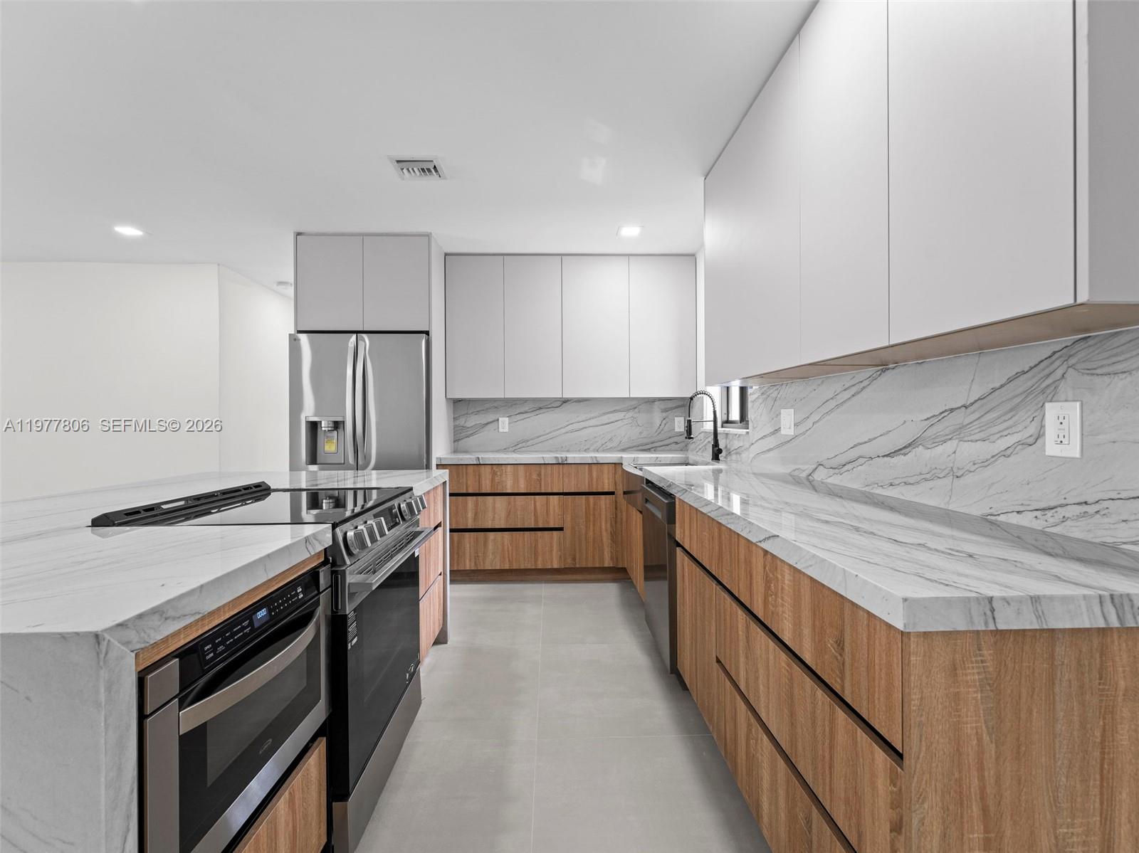 610 NE 164th Ter North Miami Beach, FL 33162