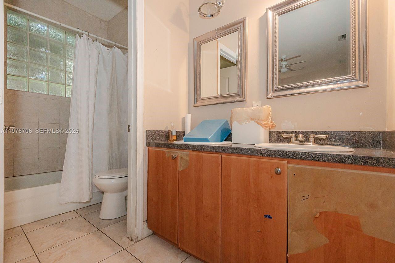 Undisclosed Address Miami, FL 33157