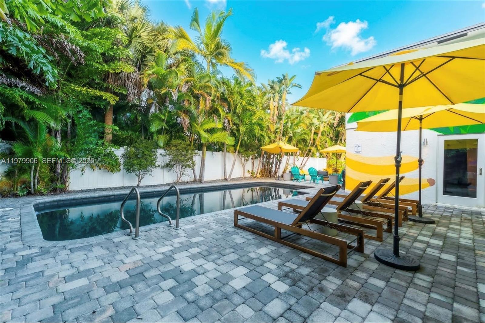 801 NW 24th St Wilton Manors, FL 33311