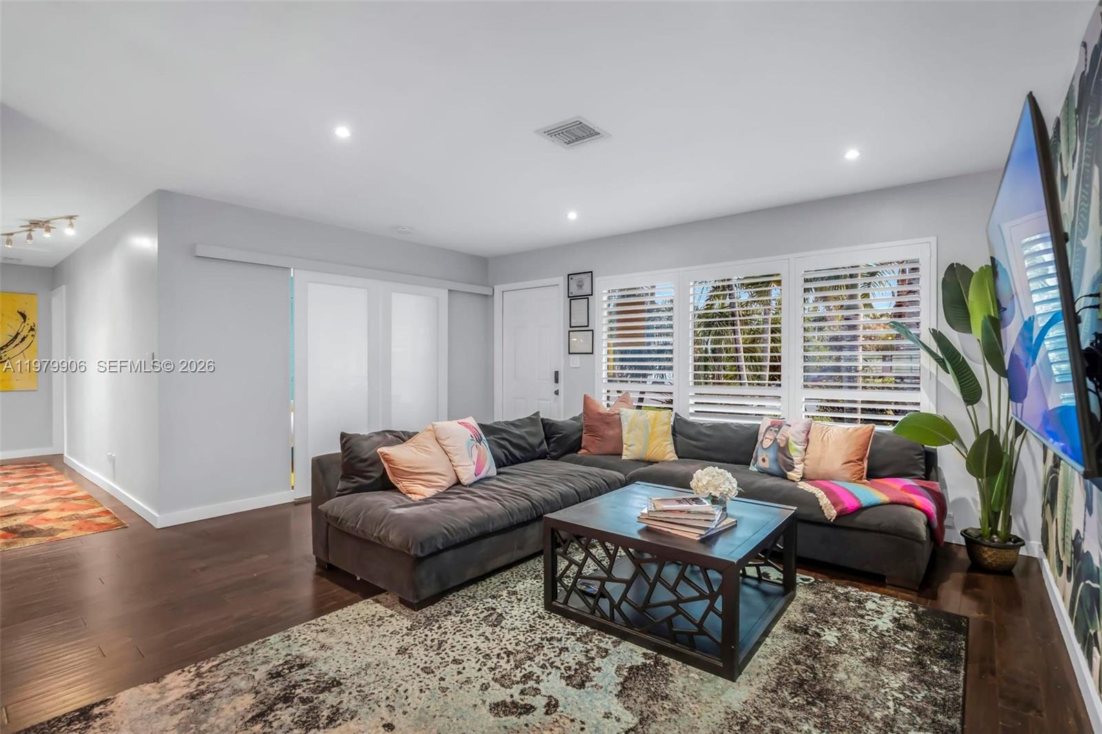 801 NW 24th St Wilton Manors, FL 33311