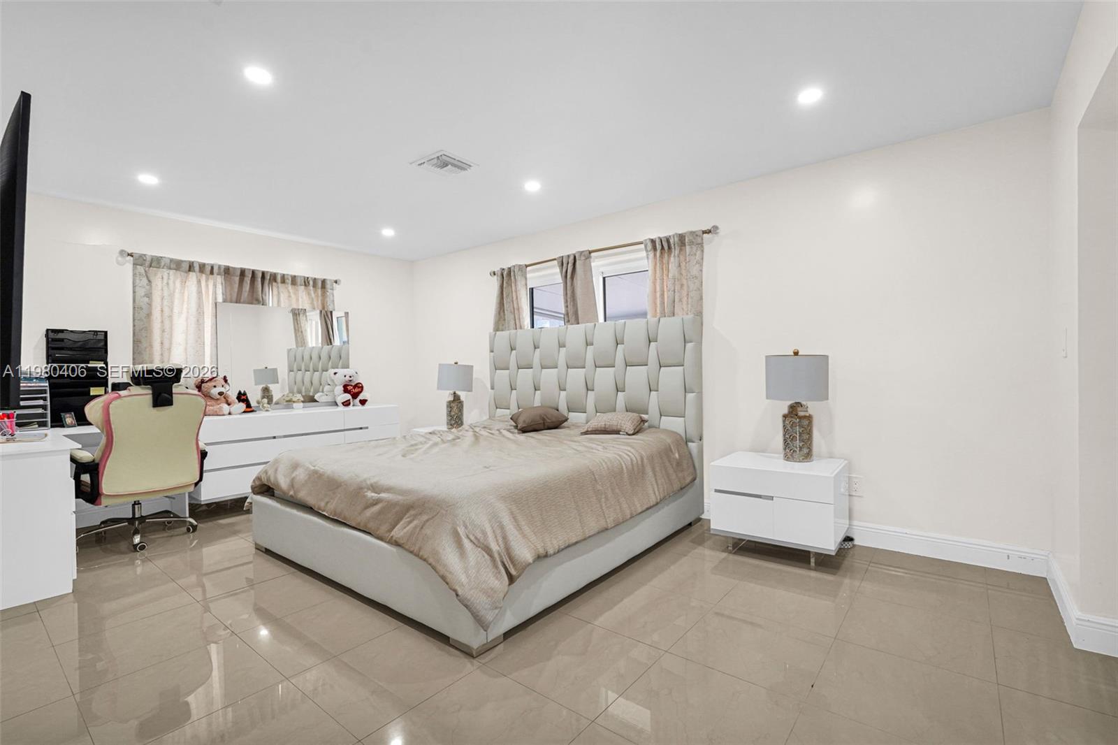 10715 SW 168th Ter Miami, FL 33157