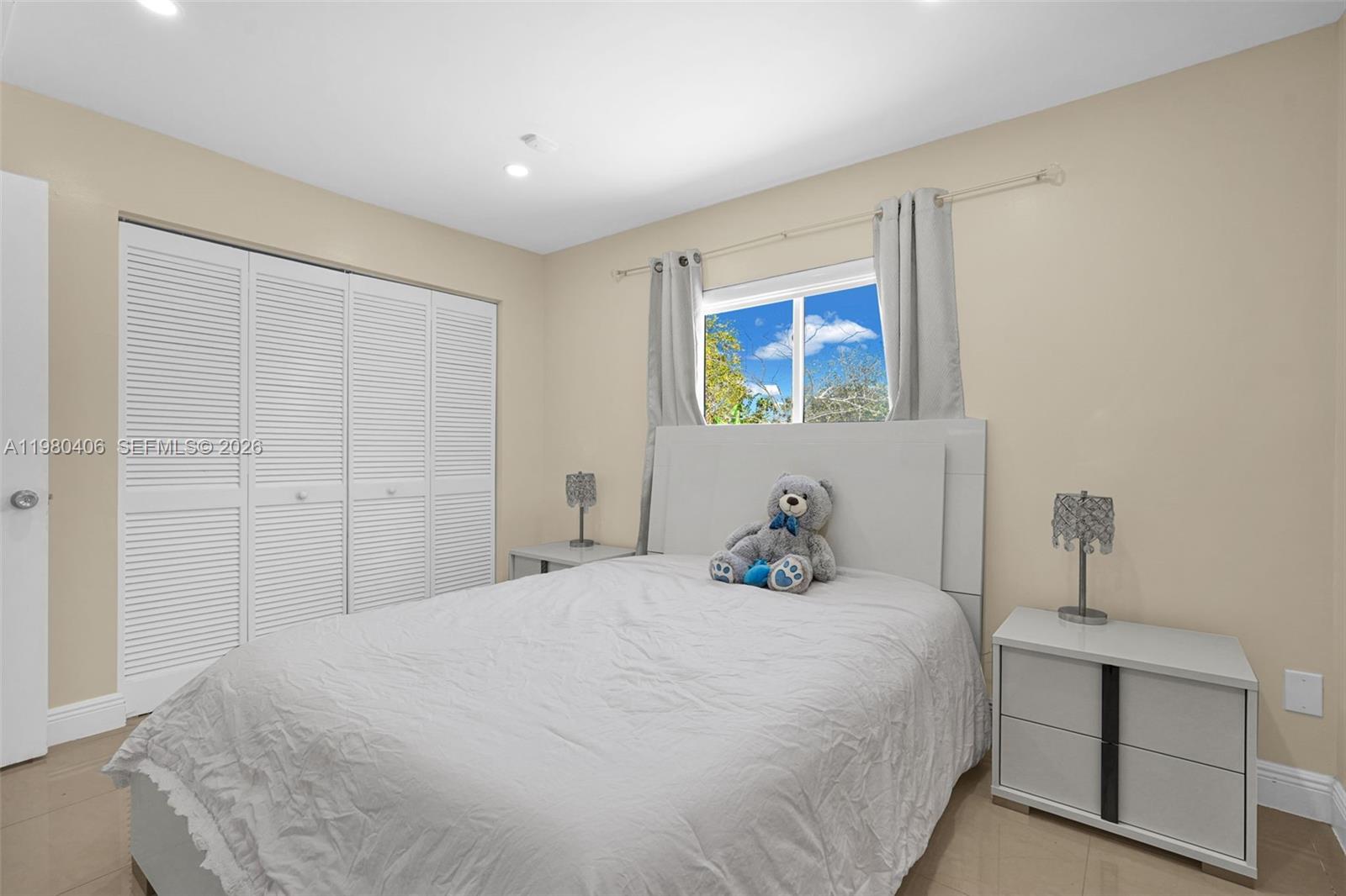 10715 SW 168th Ter Miami, FL 33157