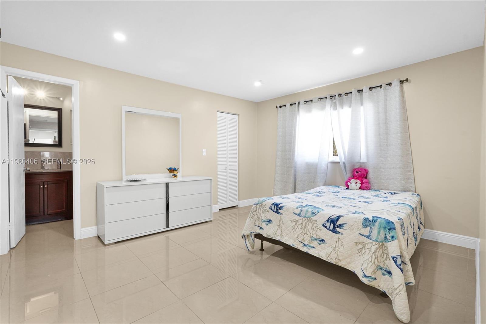 10715 SW 168th Ter Miami, FL 33157