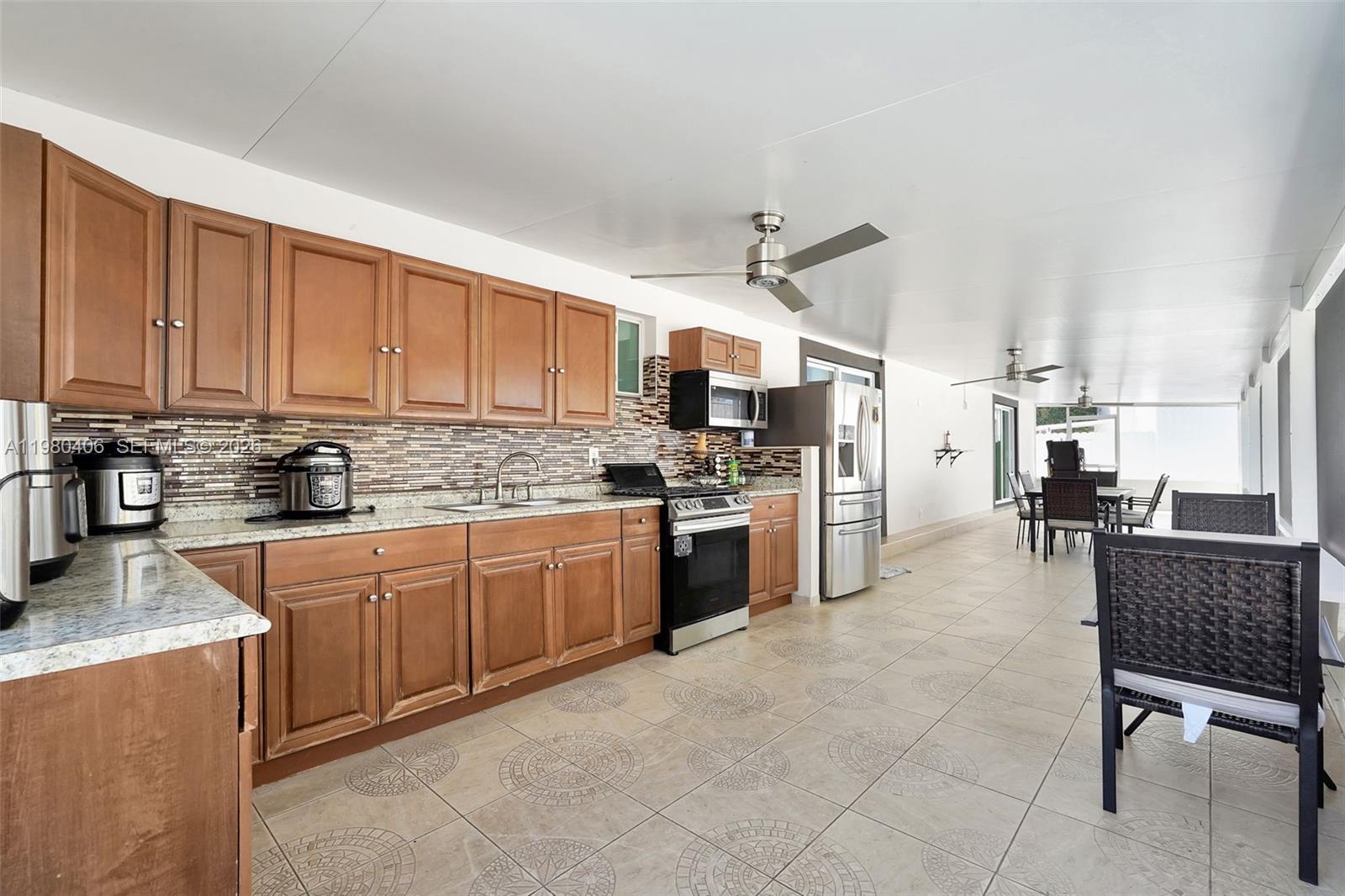 10715 SW 168th Ter Miami, FL 33157