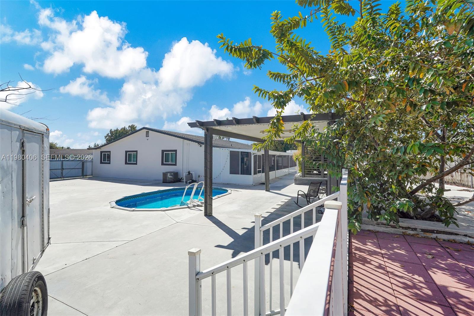 10715 SW 168th Ter Miami, FL 33157