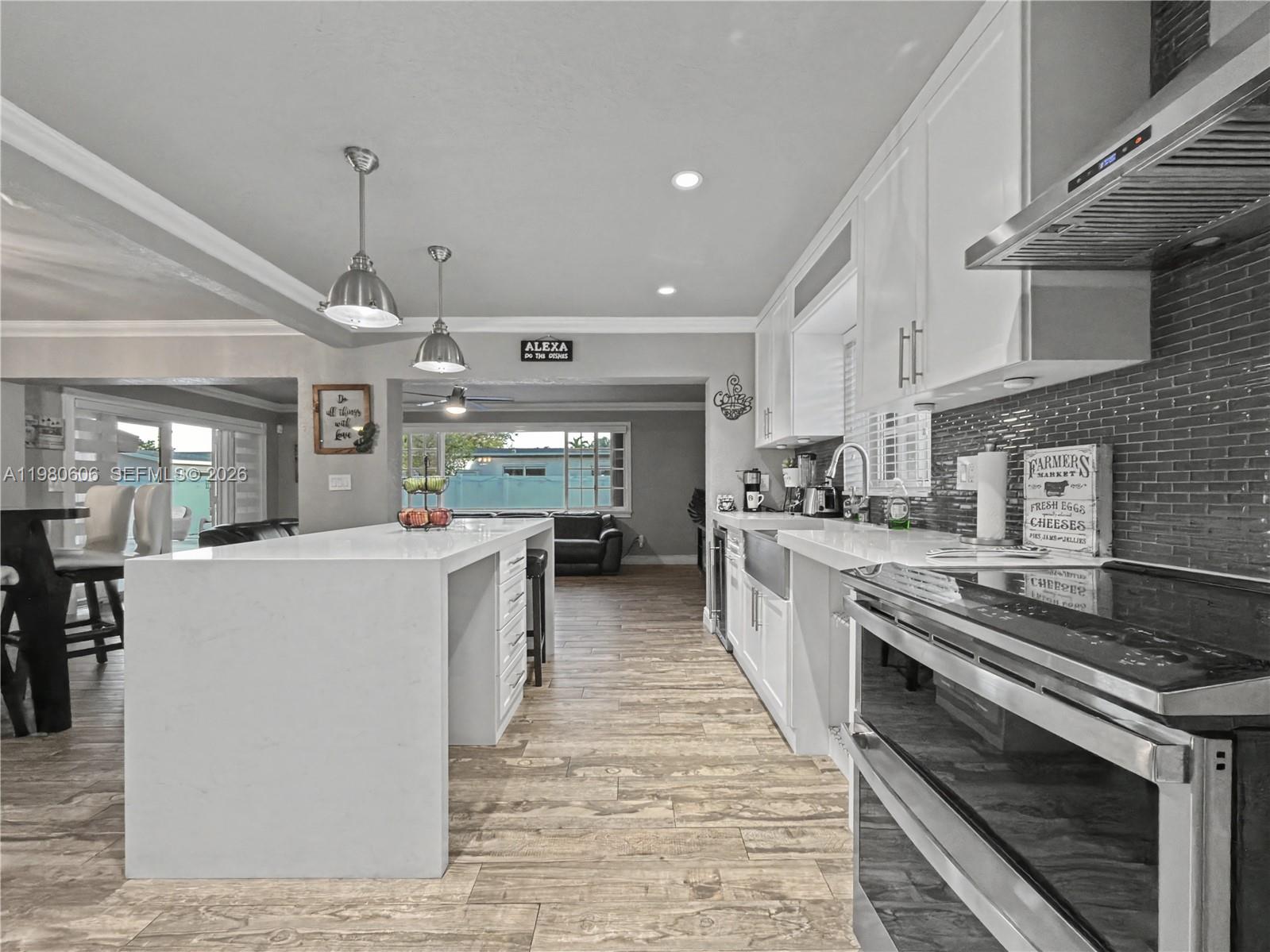 11040 NW 22nd St Pembroke Pines, FL 33026