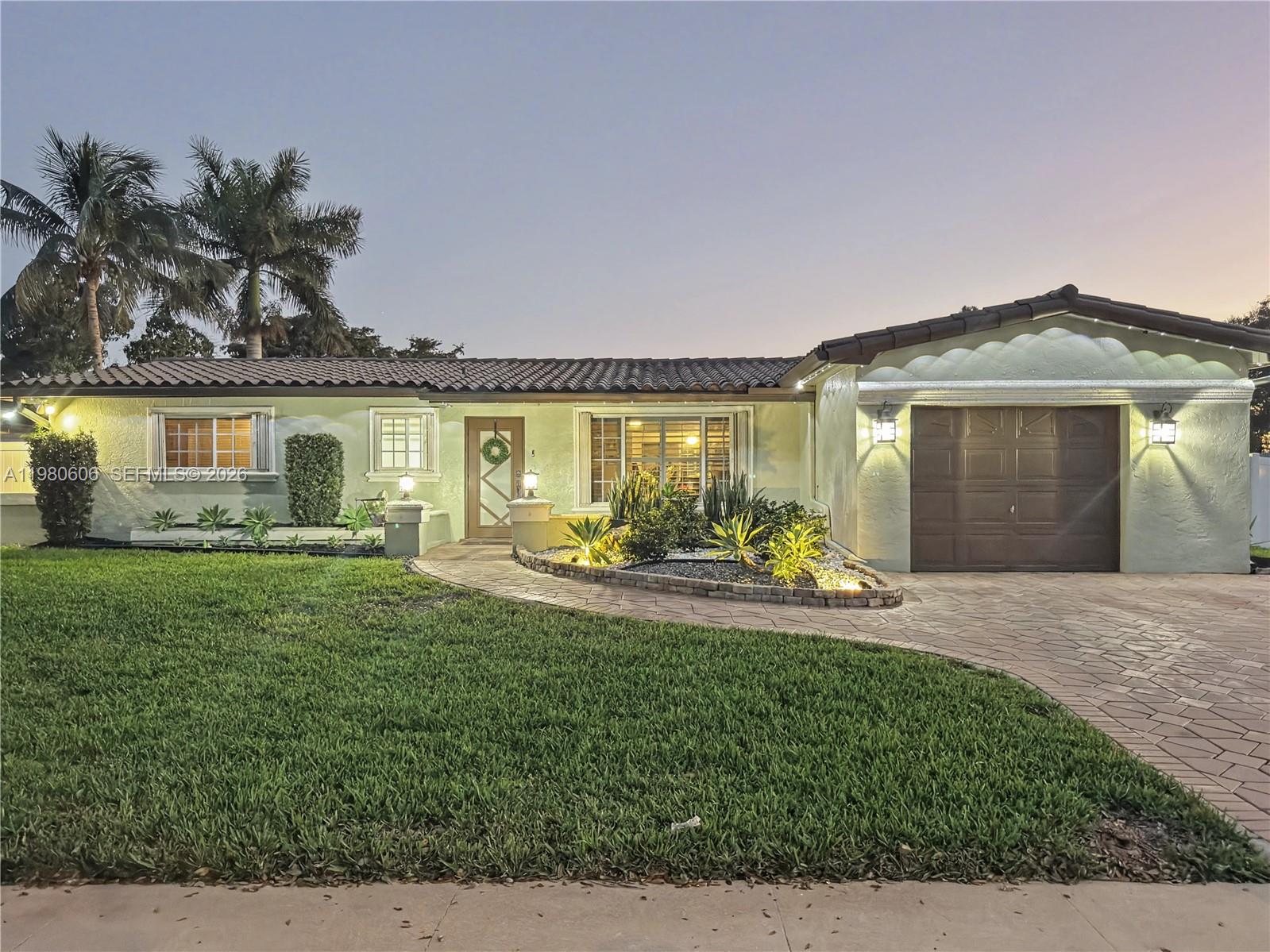 11040 NW 22nd St Pembroke Pines, FL 33026