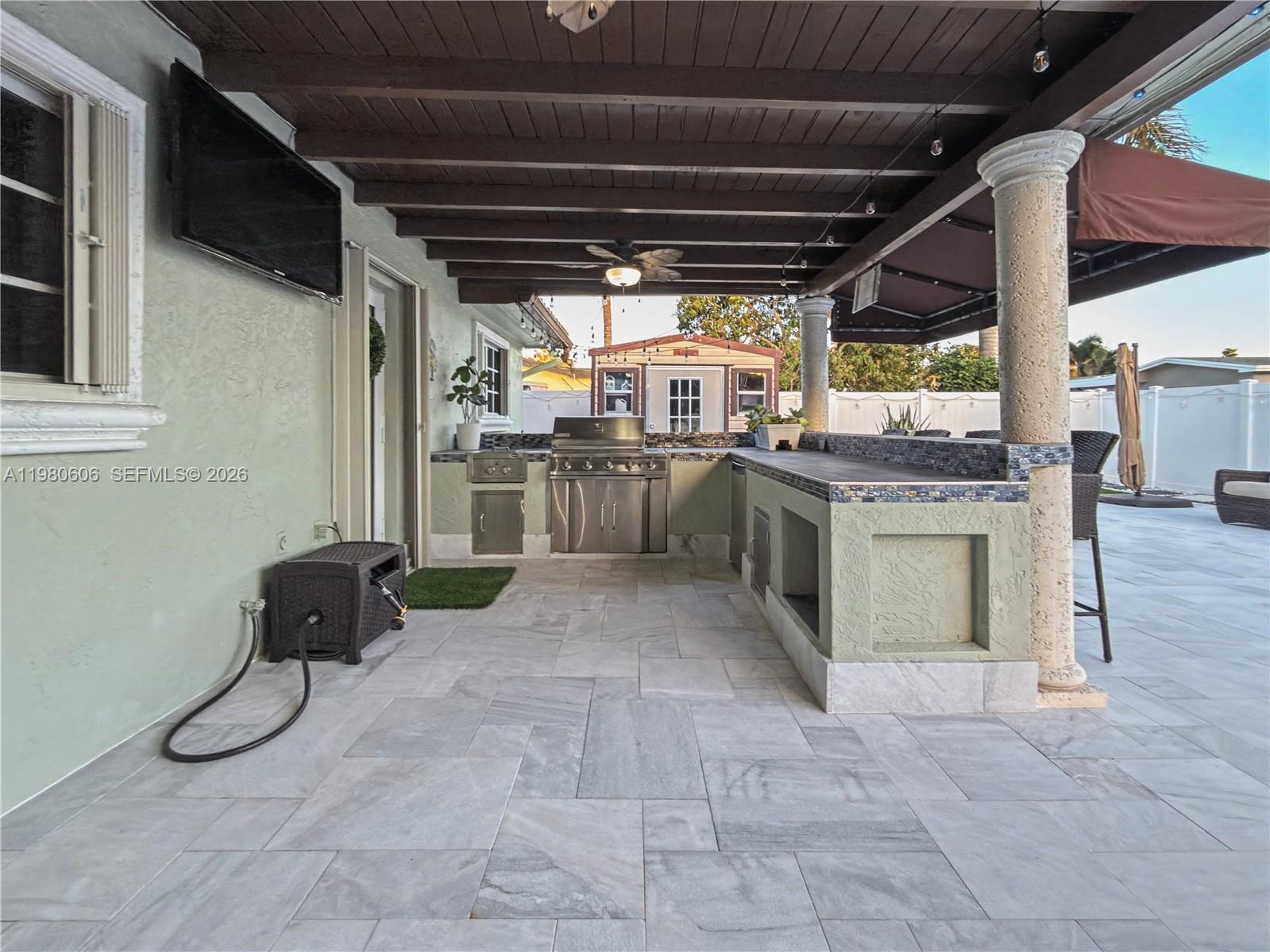 11040 NW 22nd St Pembroke Pines, FL 33026