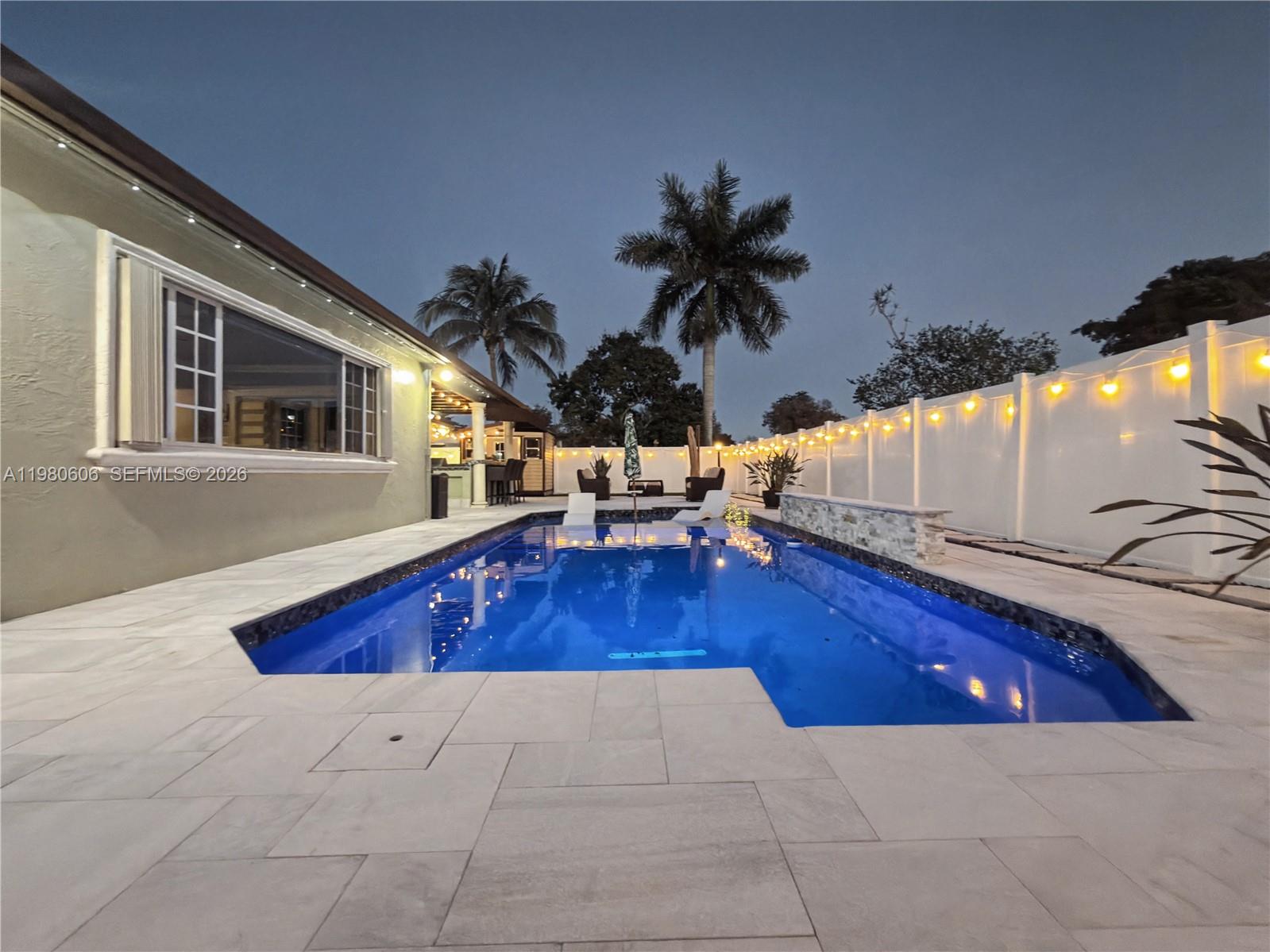 11040 NW 22nd St Pembroke Pines, FL 33026