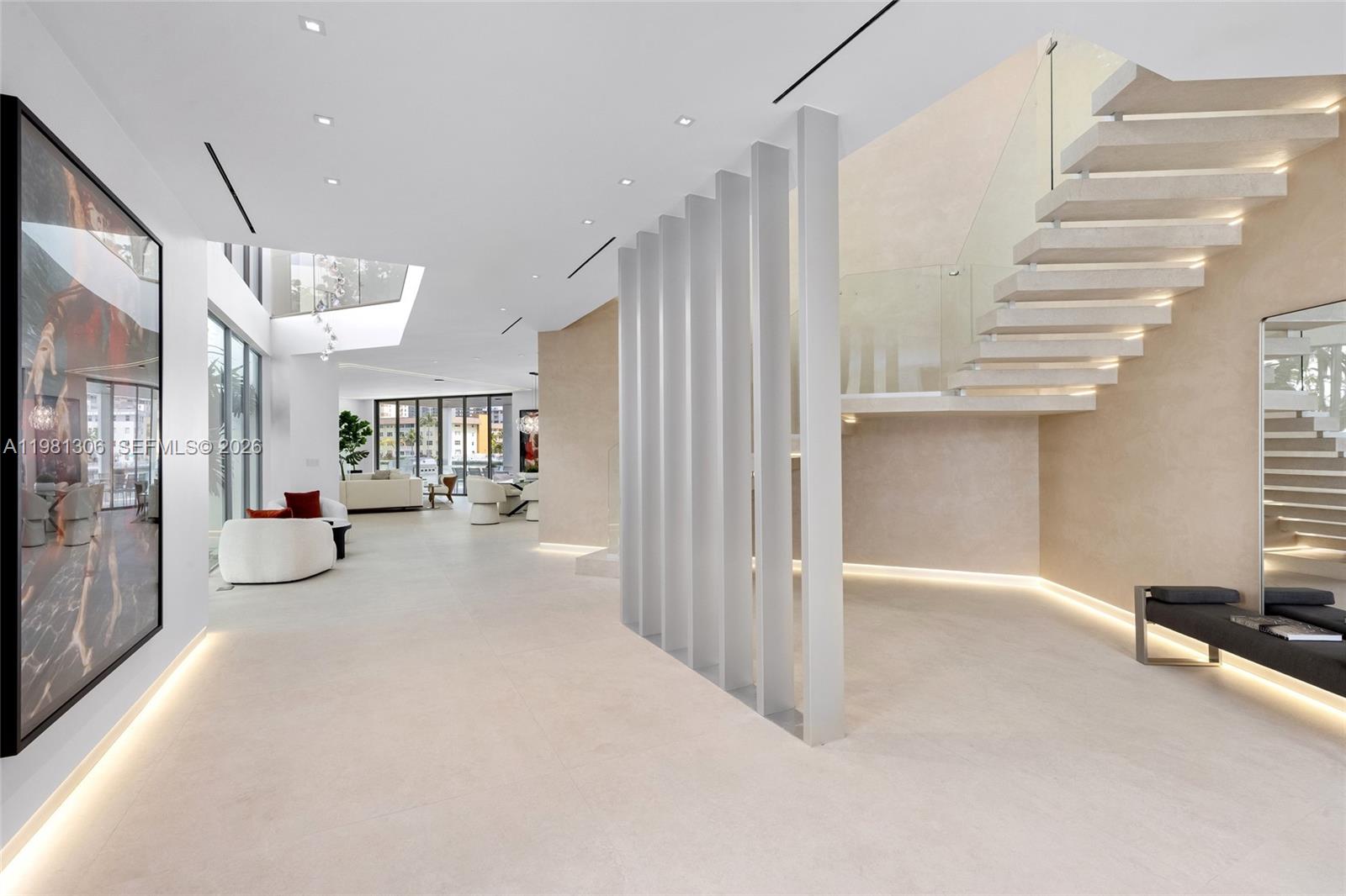 503 Palm Dr Hallandale Beach, FL 33009