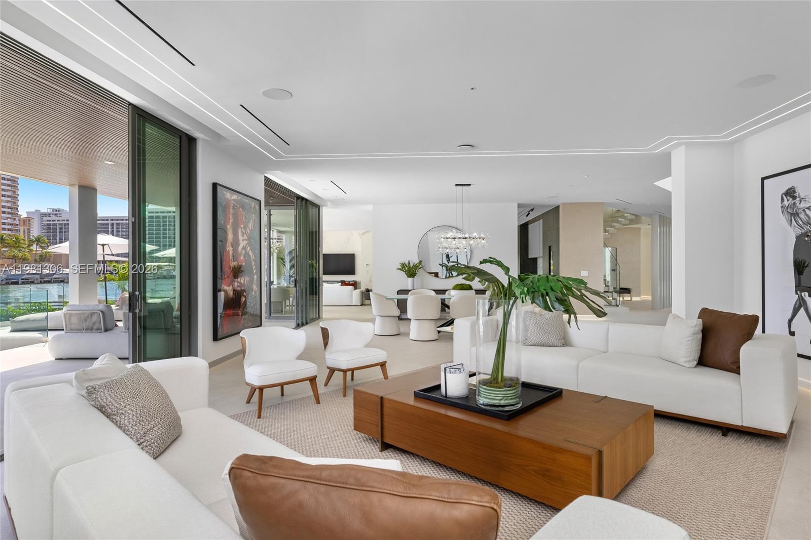 503 Palm Dr Hallandale Beach, FL 33009