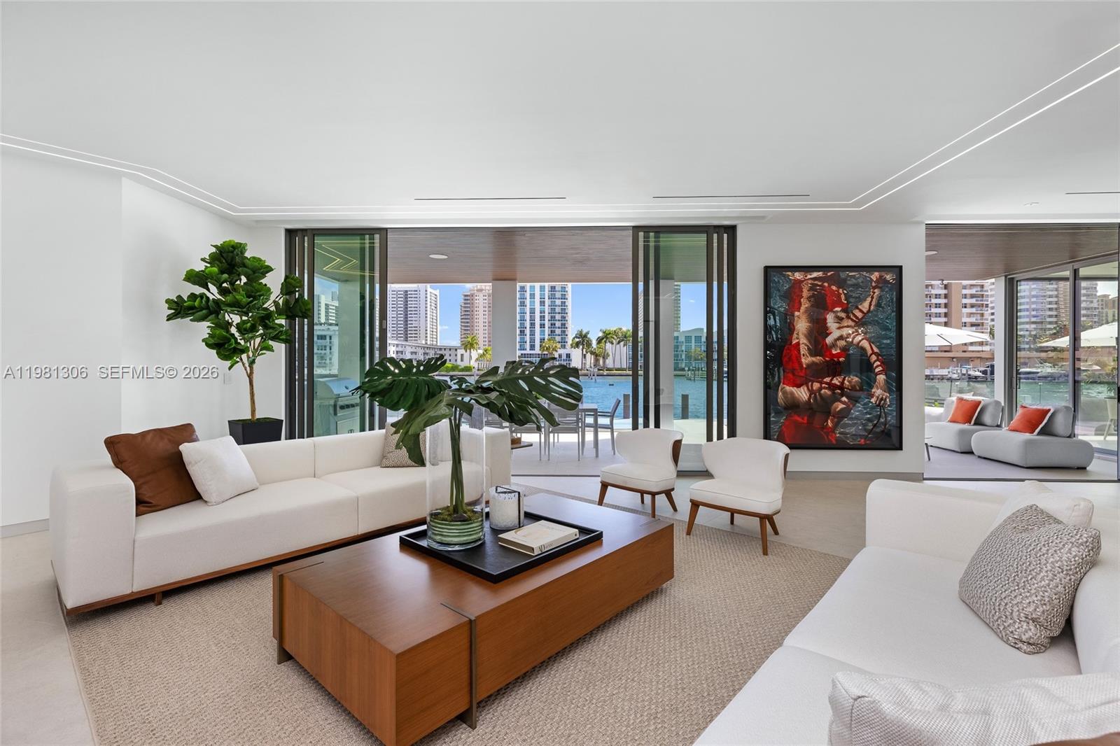 503 Palm Dr Hallandale Beach, FL 33009