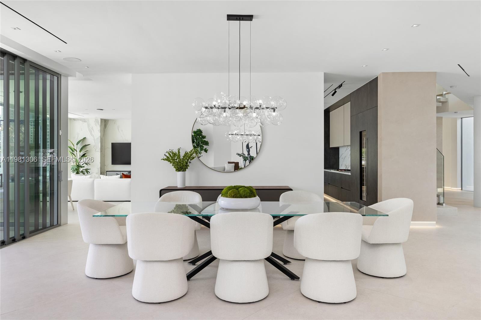 503 Palm Dr Hallandale Beach, FL 33009