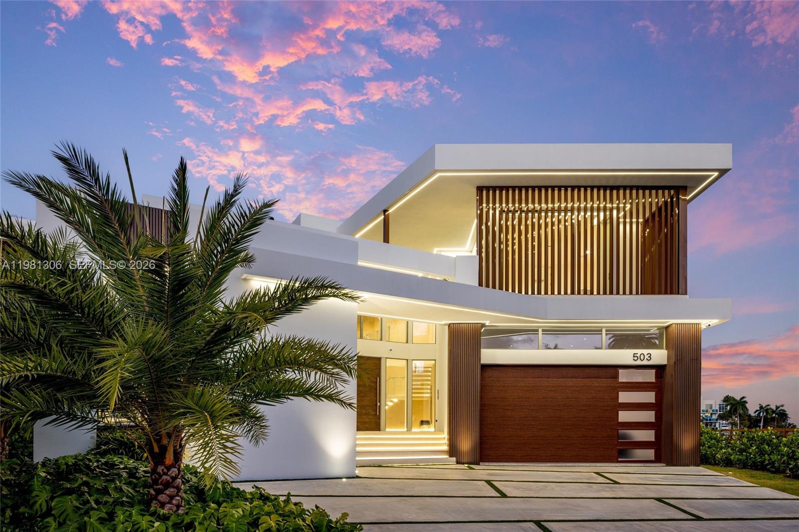 503 Palm Dr Hallandale Beach, FL 33009