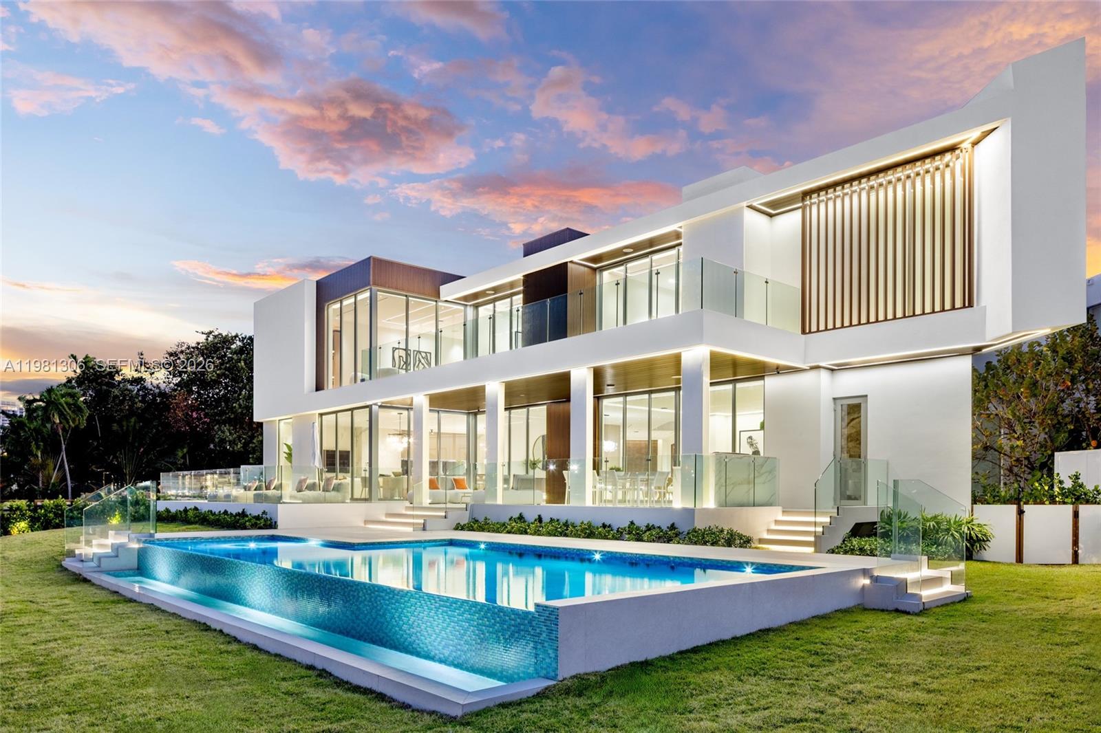 503 Palm Dr Hallandale Beach, FL 33009