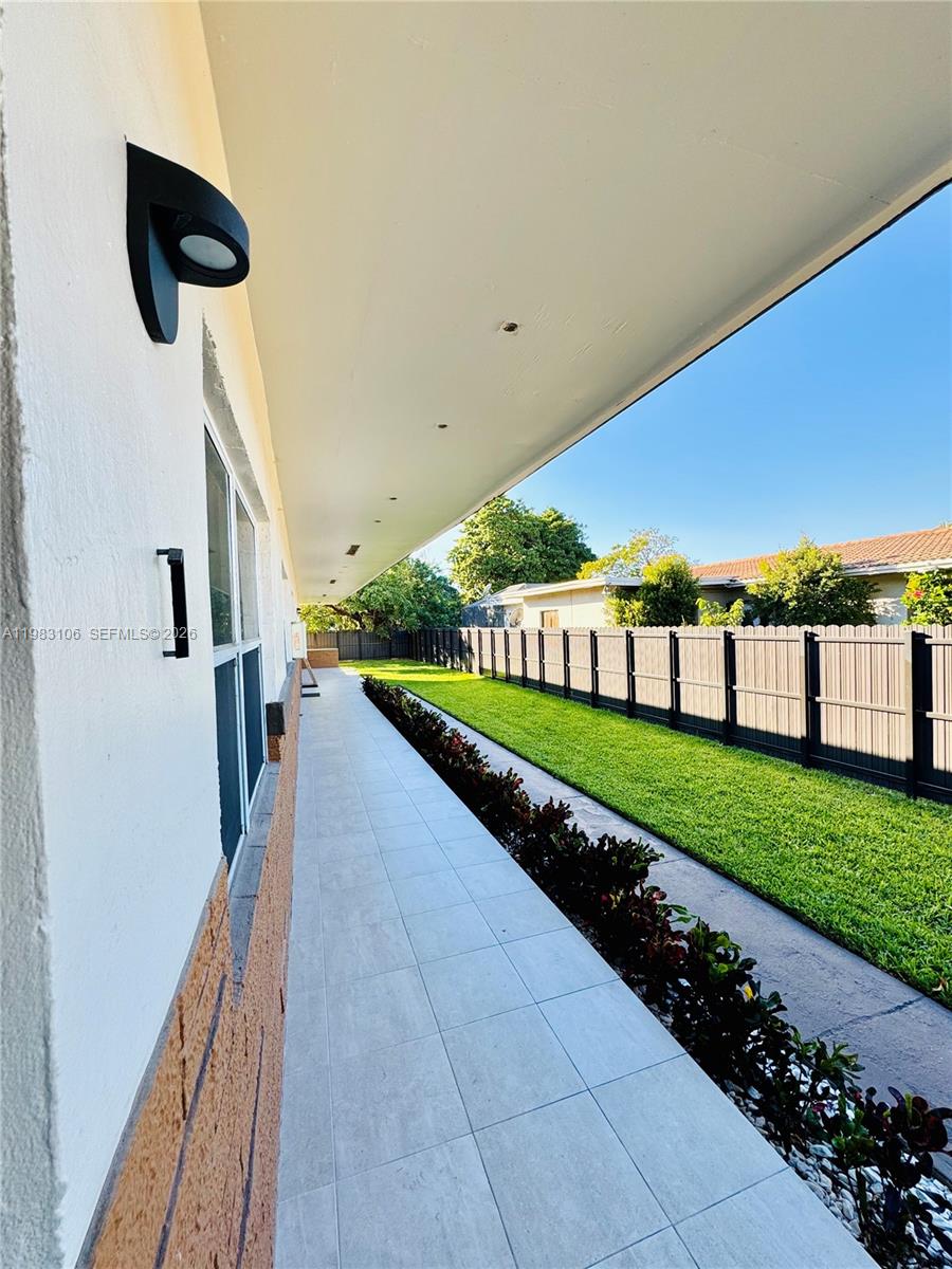 609 NW 2nd Ave #1 Hallandale Beach, FL 33009